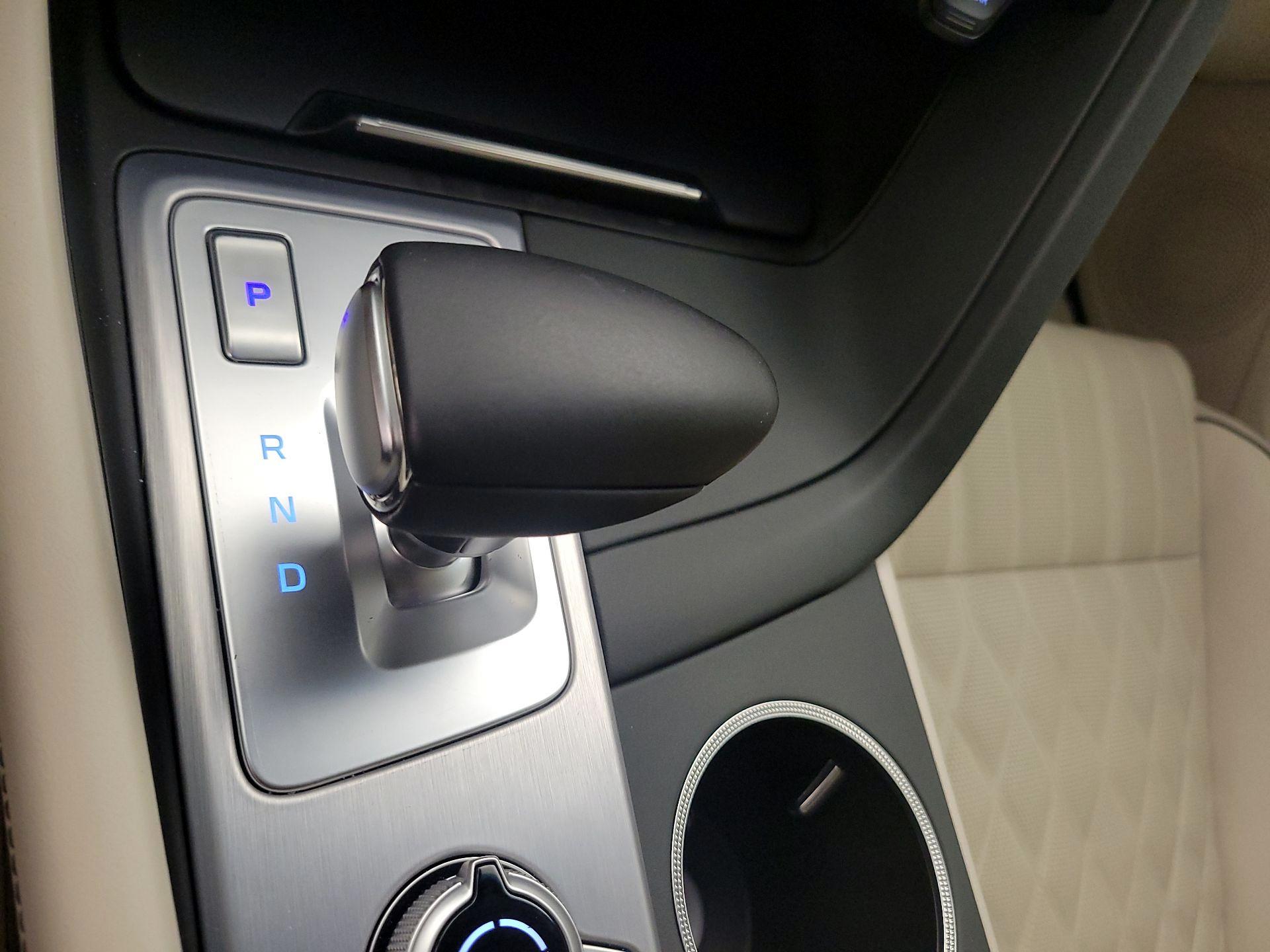 Thumbnail: 2019 Genesis G70 - 18