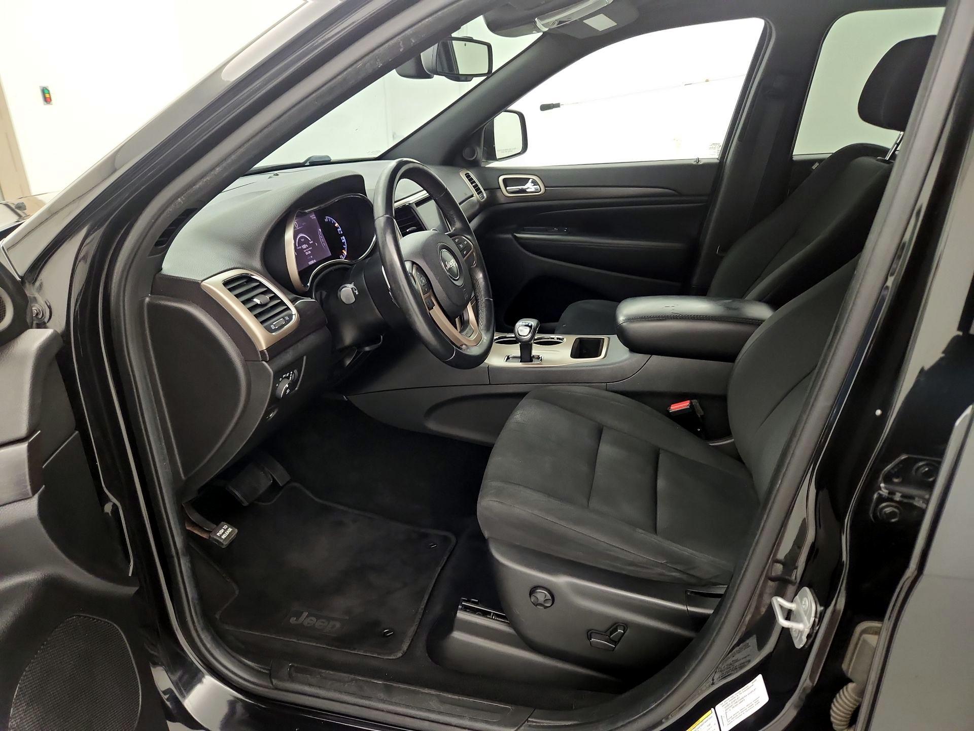 Thumbnail: 2014 Jeep Grand Cherokee - 11