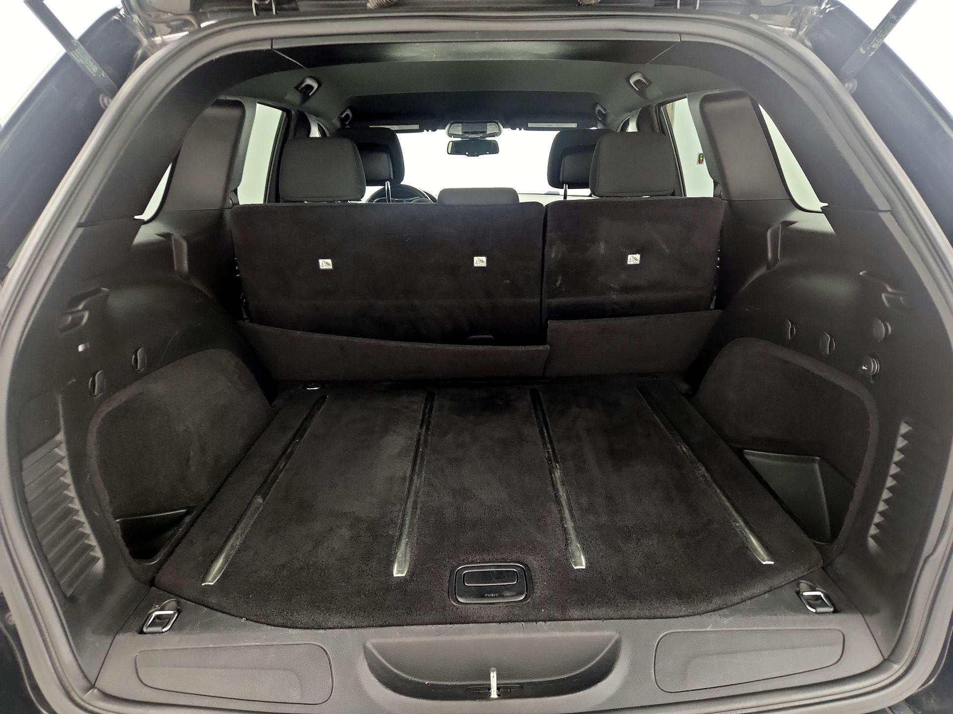 Thumbnail: 2014 Jeep Grand Cherokee - 20