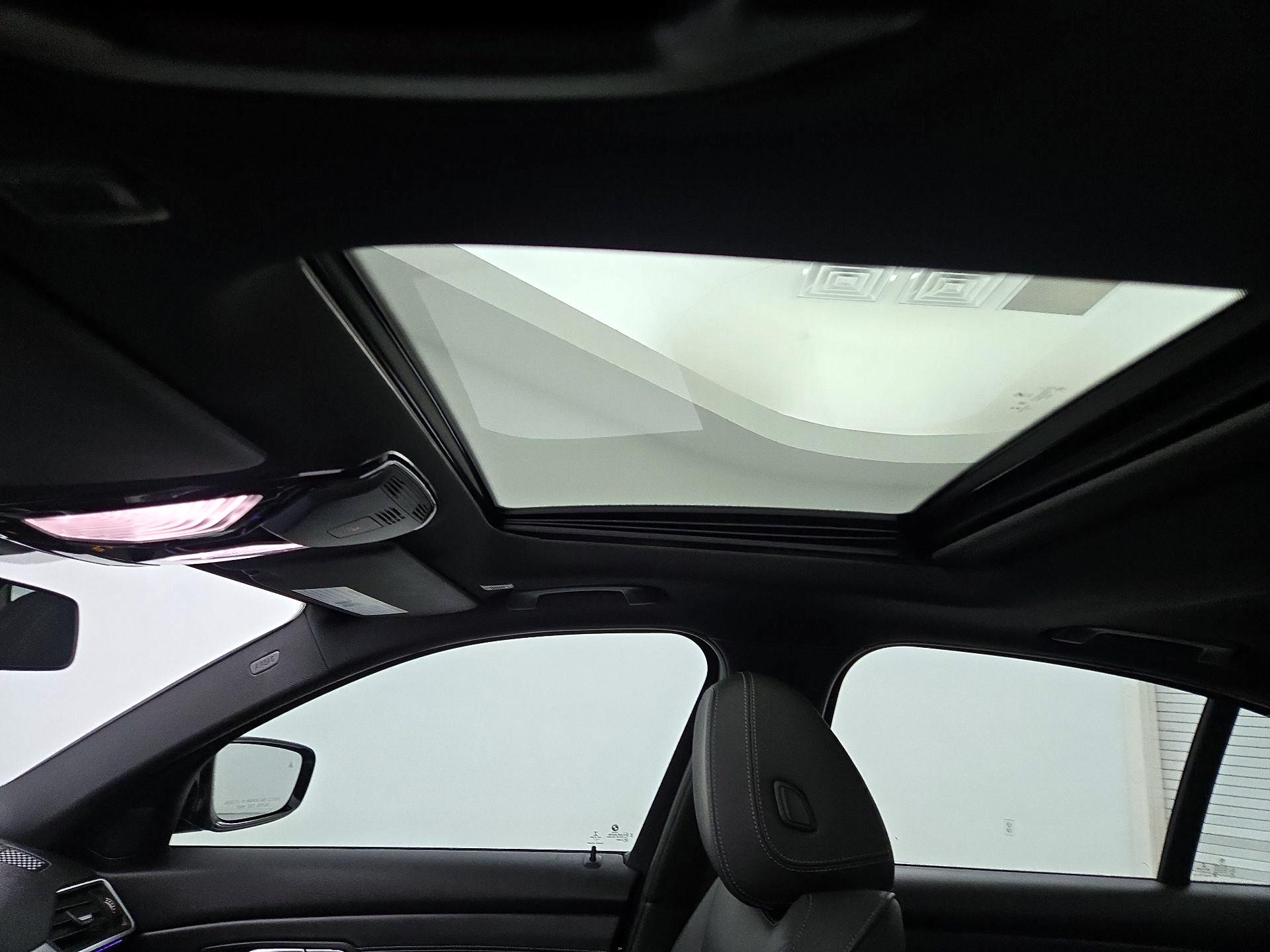 Thumbnail: 2021 BMW 3 Series - 20