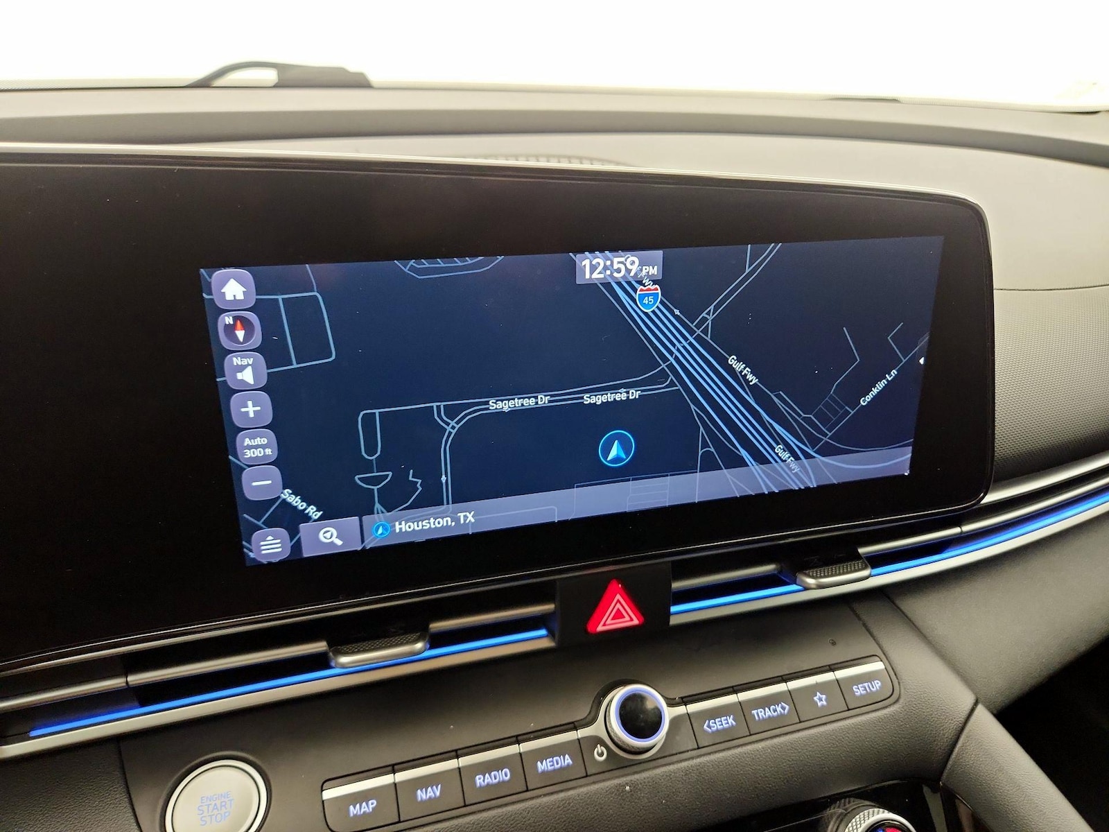 2021 Hyundai Elantra Limited - Photo 15
