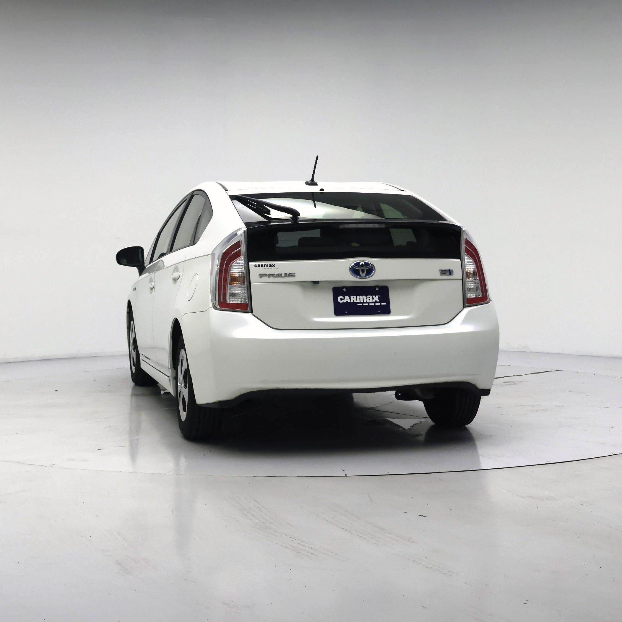 Thumbnail: 2014 Toyota Prius - 6