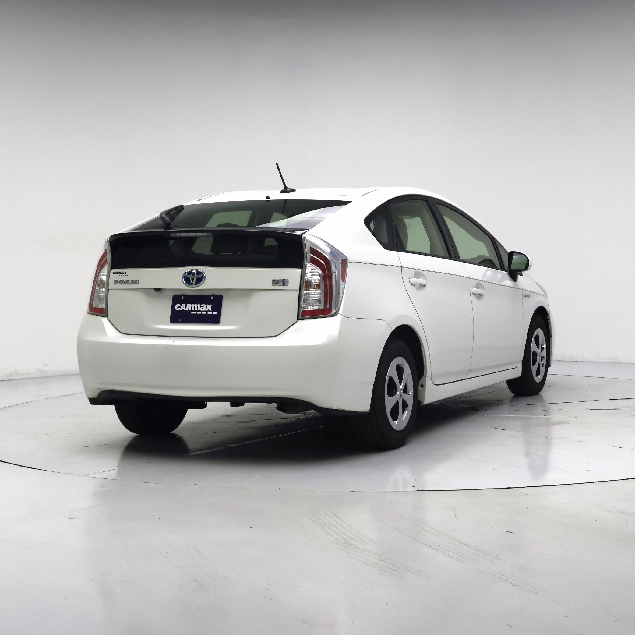 Thumbnail: 2014 Toyota Prius - 8