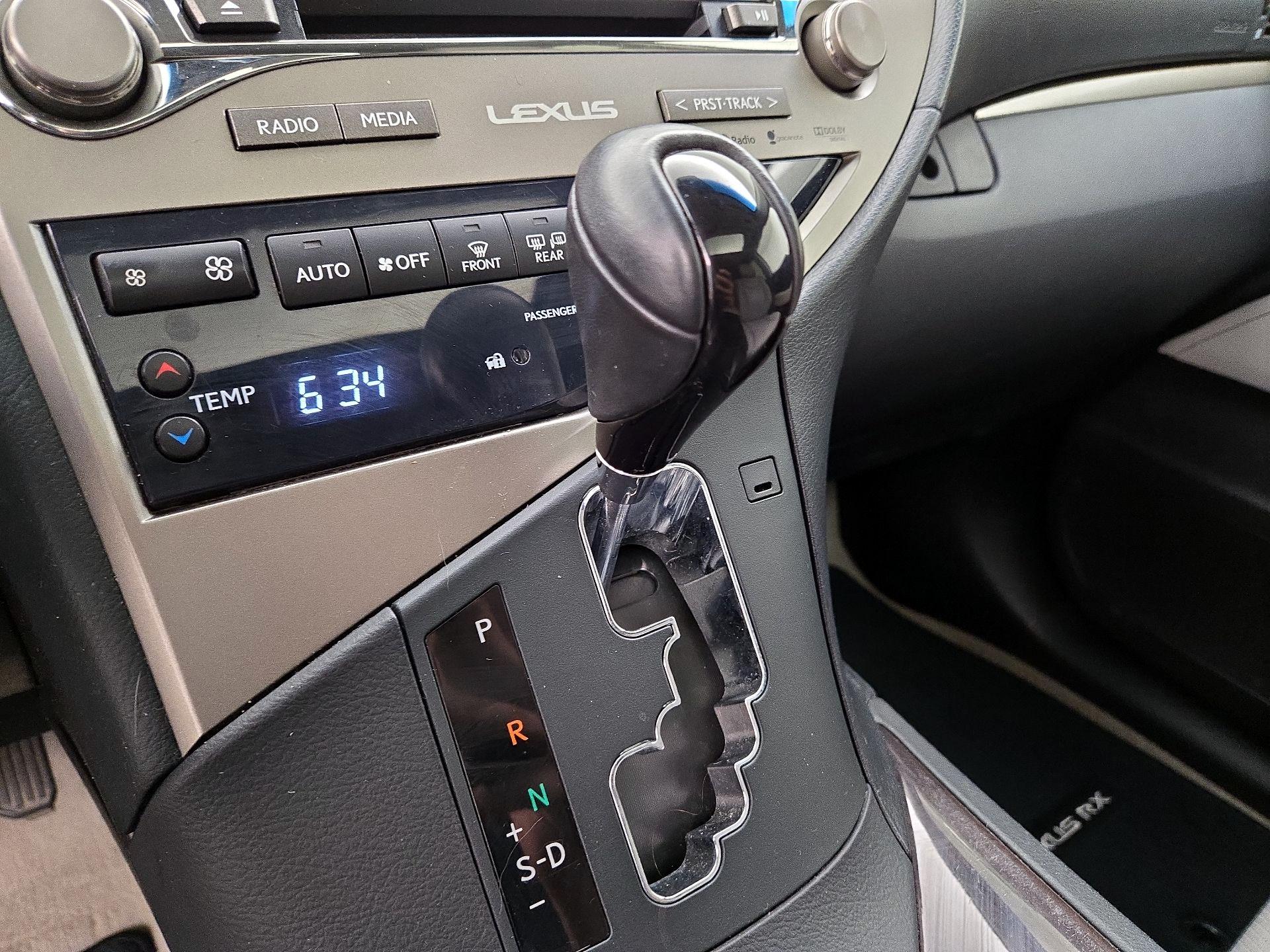 Thumbnail: 2015 Lexus RX - 17