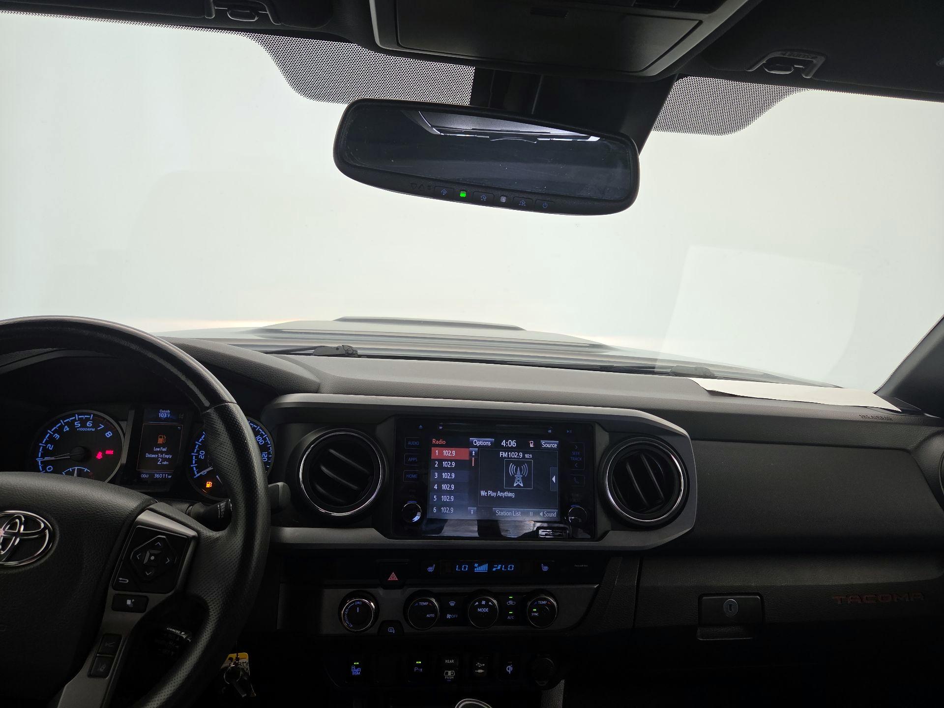 Thumbnail: 2019 Toyota Tacoma - 9