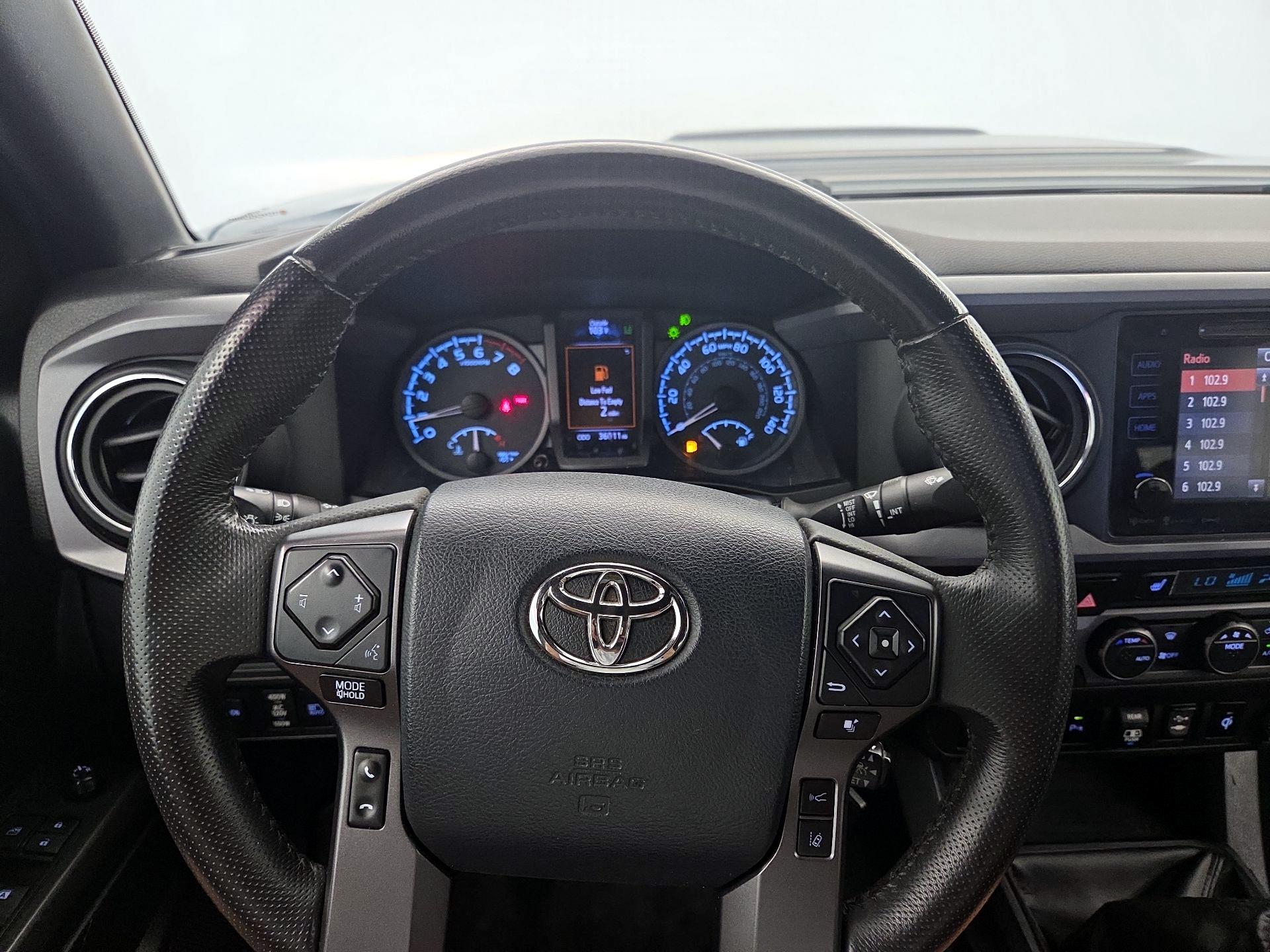 Thumbnail: 2019 Toyota Tacoma - 10