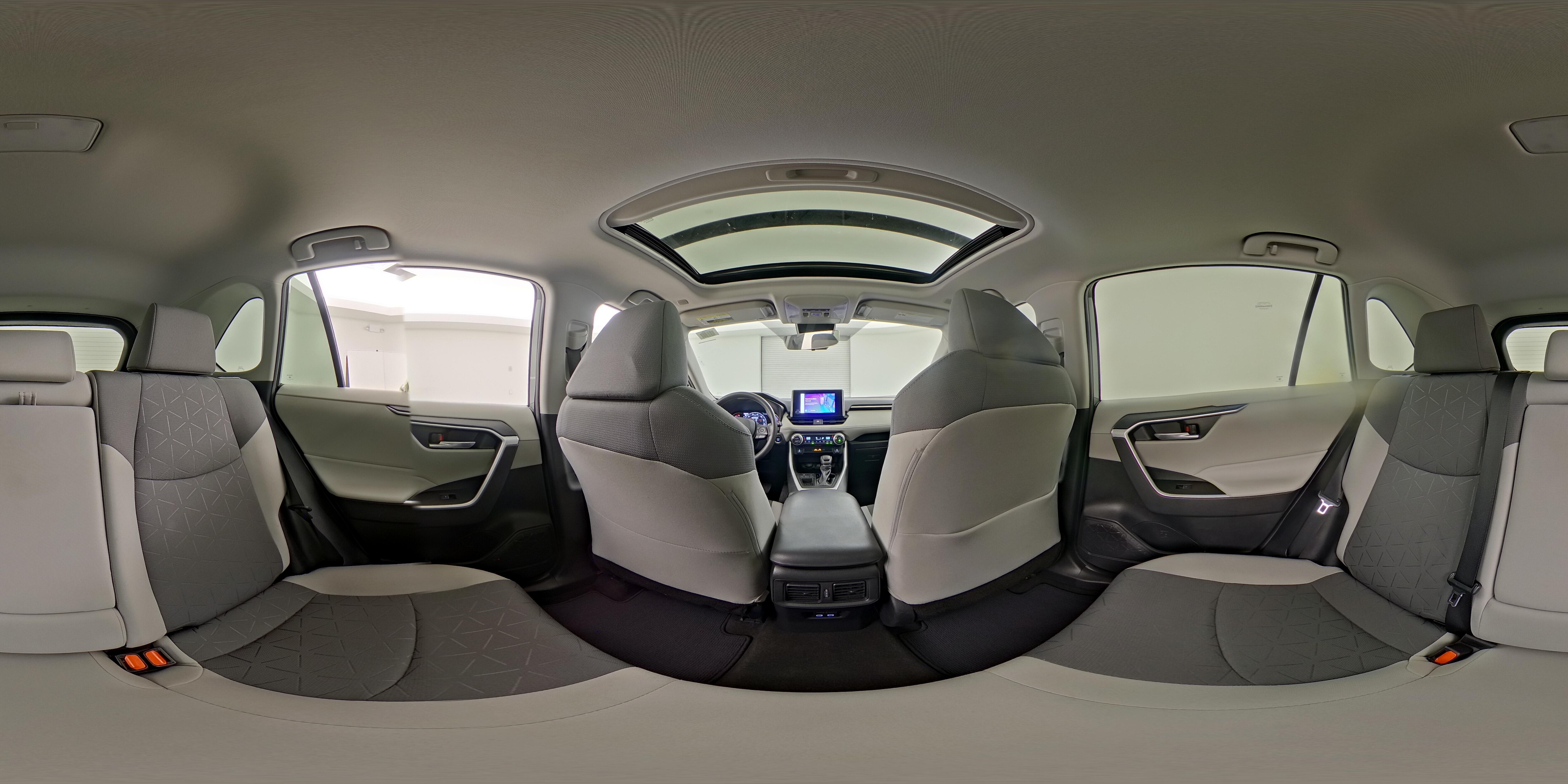 2023 Toyota RAV4 XLE - Photo 26