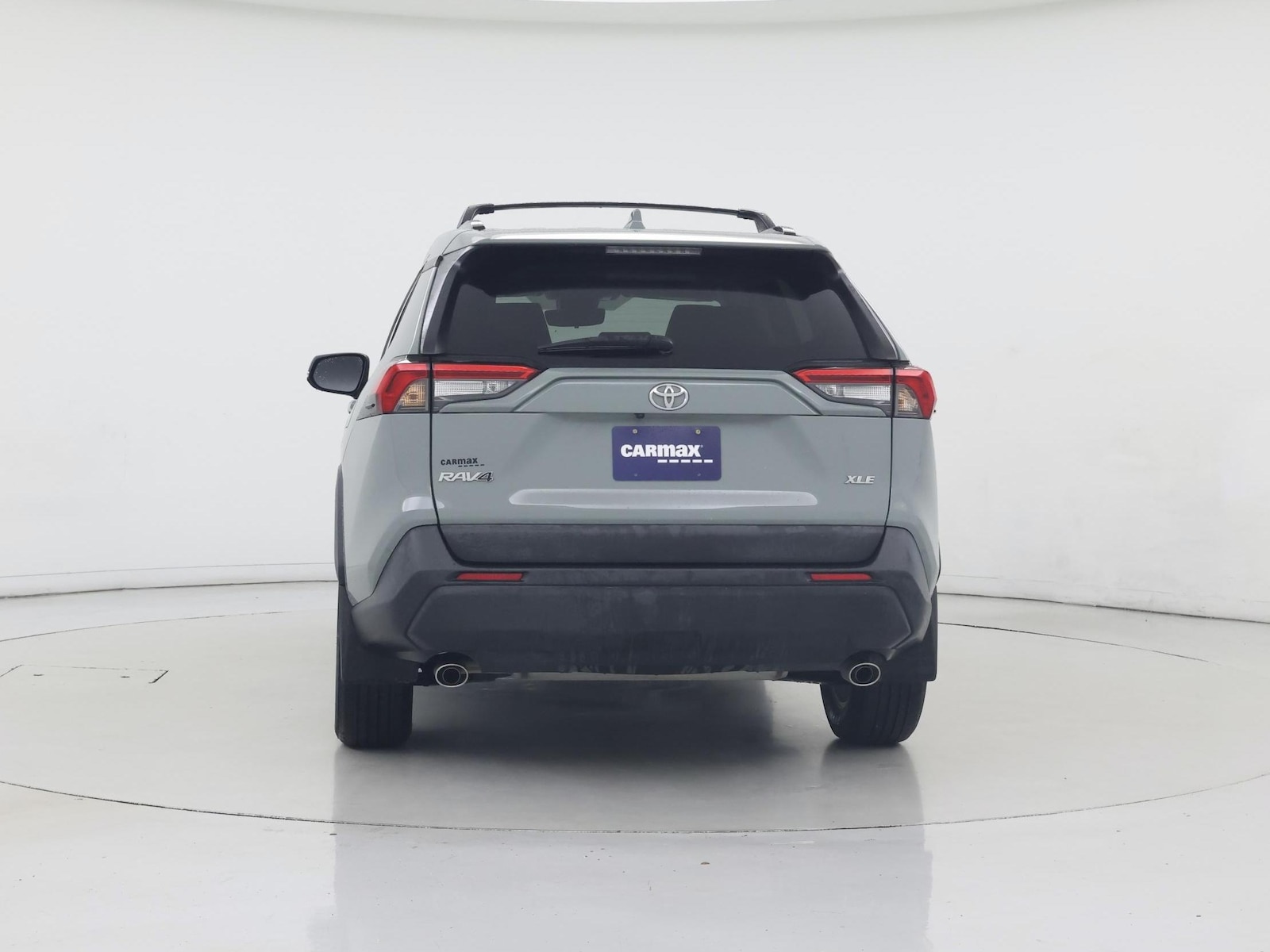 2023 Toyota RAV4 XLE - Photo 7
