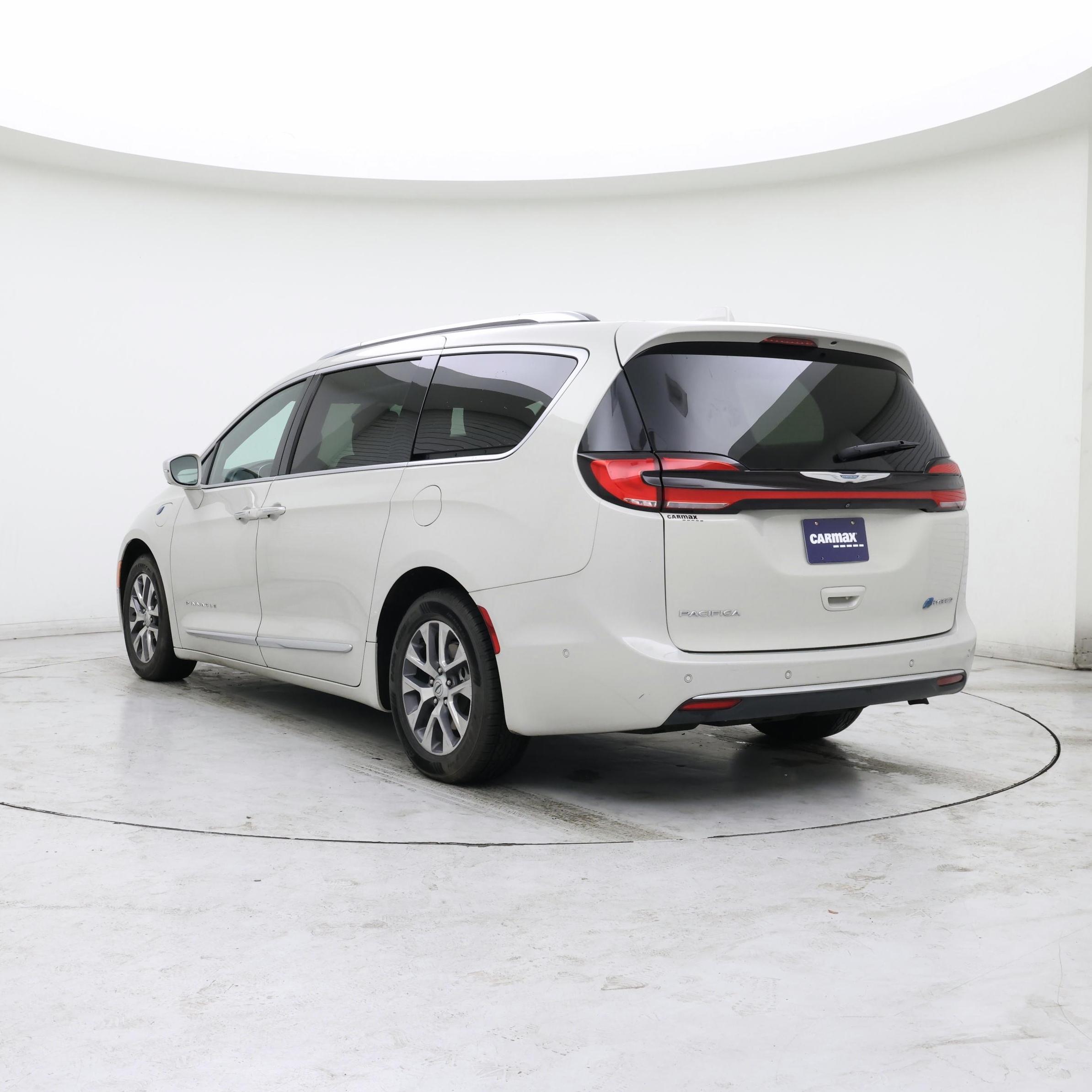 Thumbnail: 2021 Chrysler Pacifica - 2