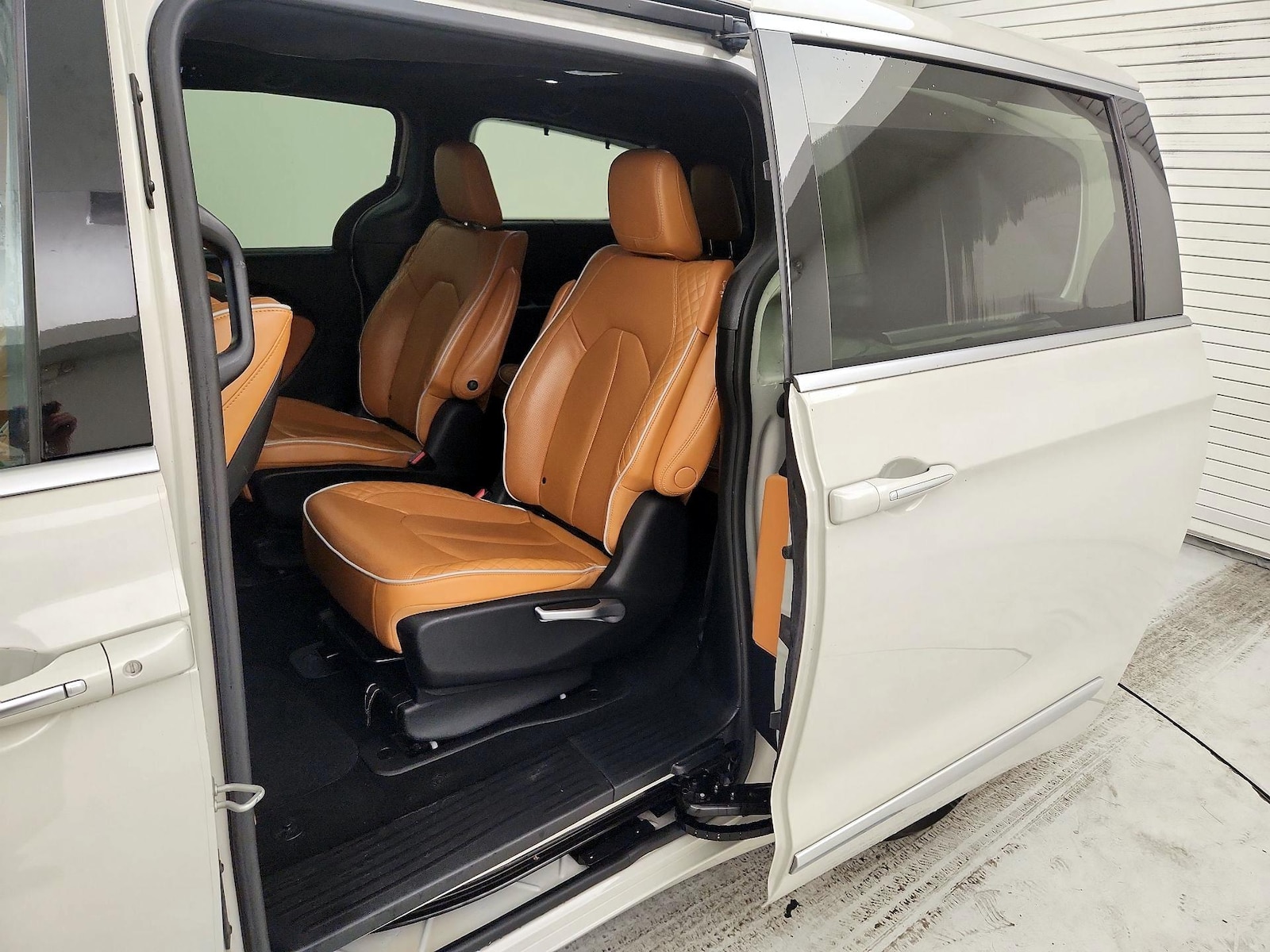 2021 Chrysler Pacifica Hybrid Pinnacle Hybrid - Photo 22
