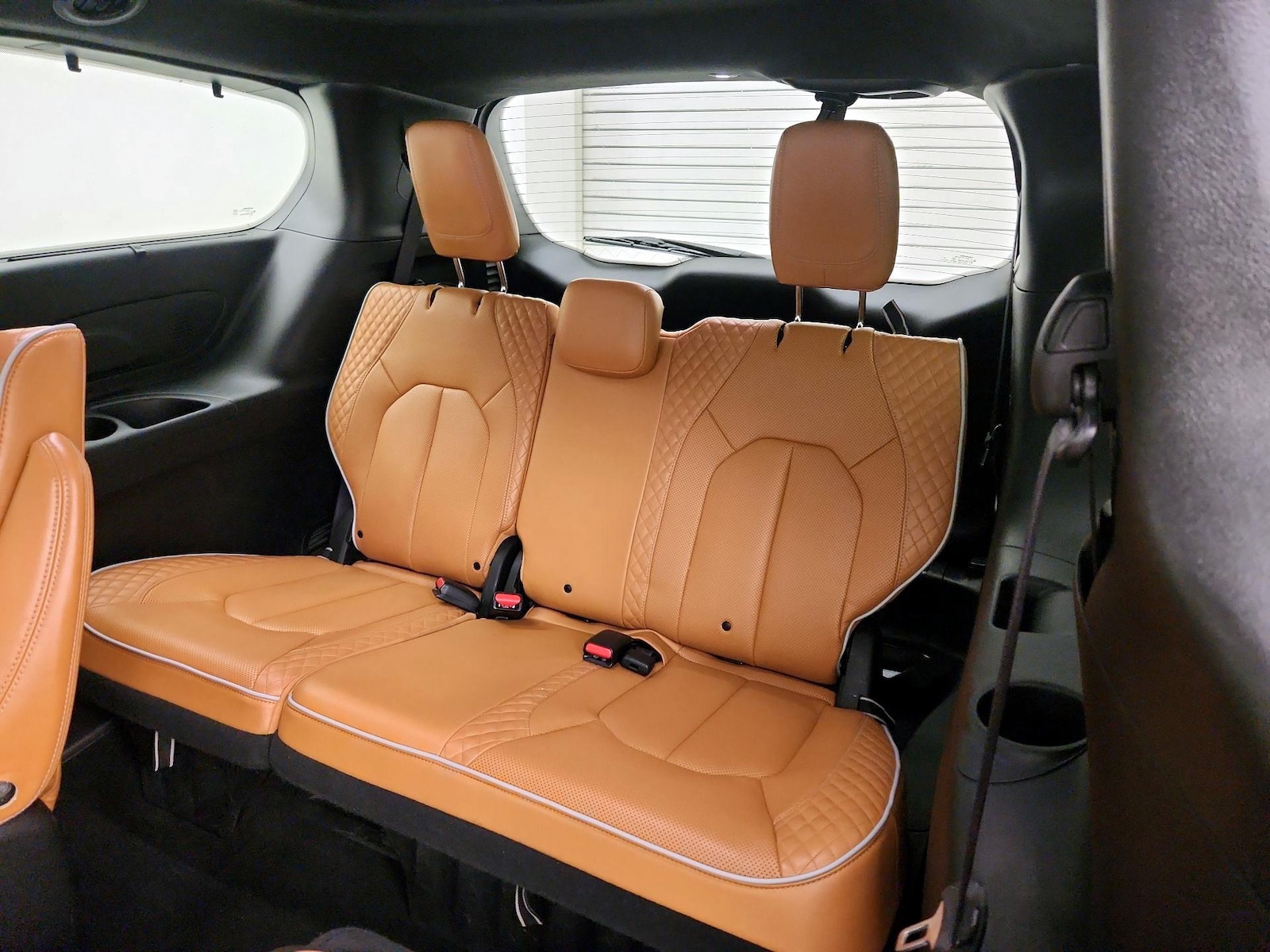2021 Chrysler Pacifica Hybrid Pinnacle Hybrid - Photo 23