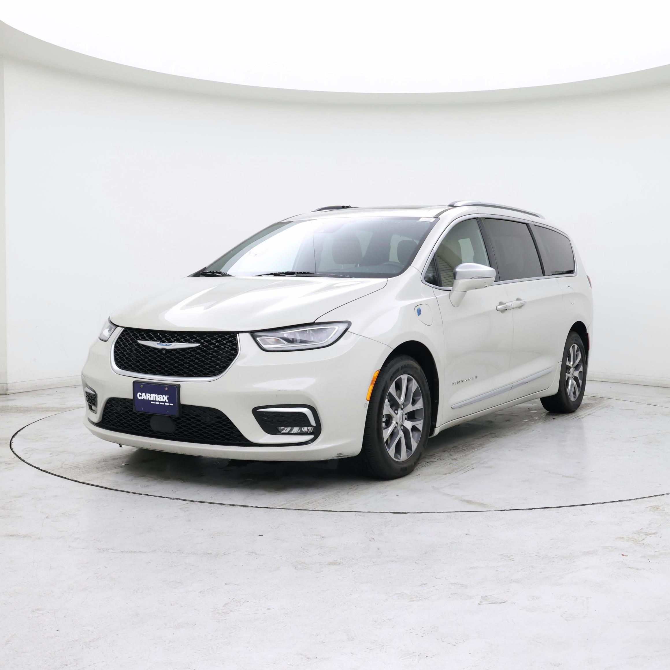 Thumbnail: 2021 Chrysler Pacifica - 4