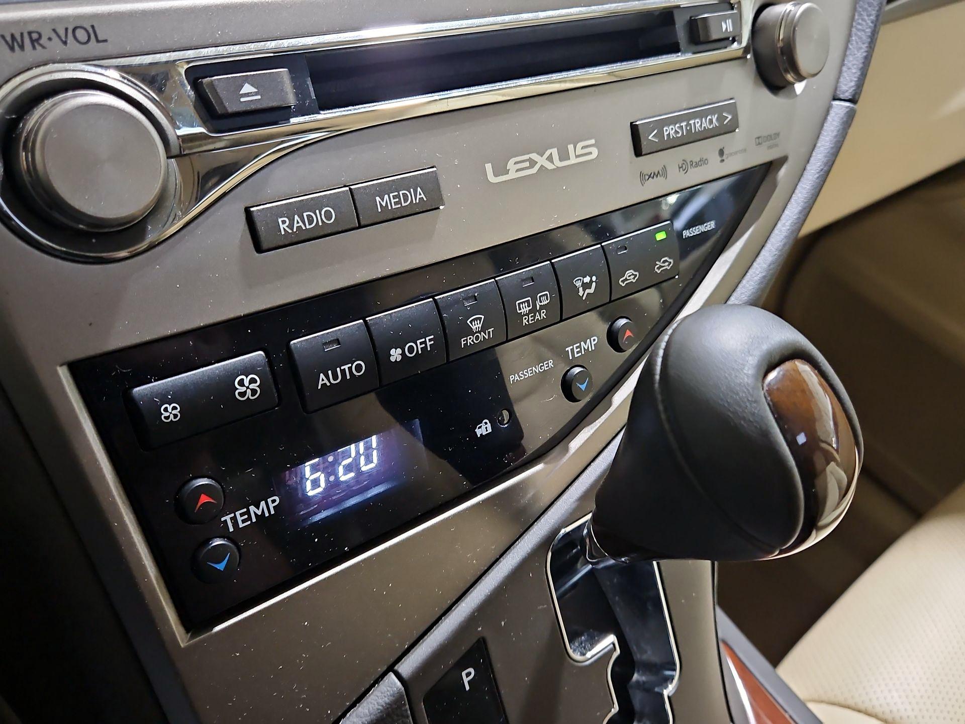 Thumbnail: 2015 Lexus RX - 16