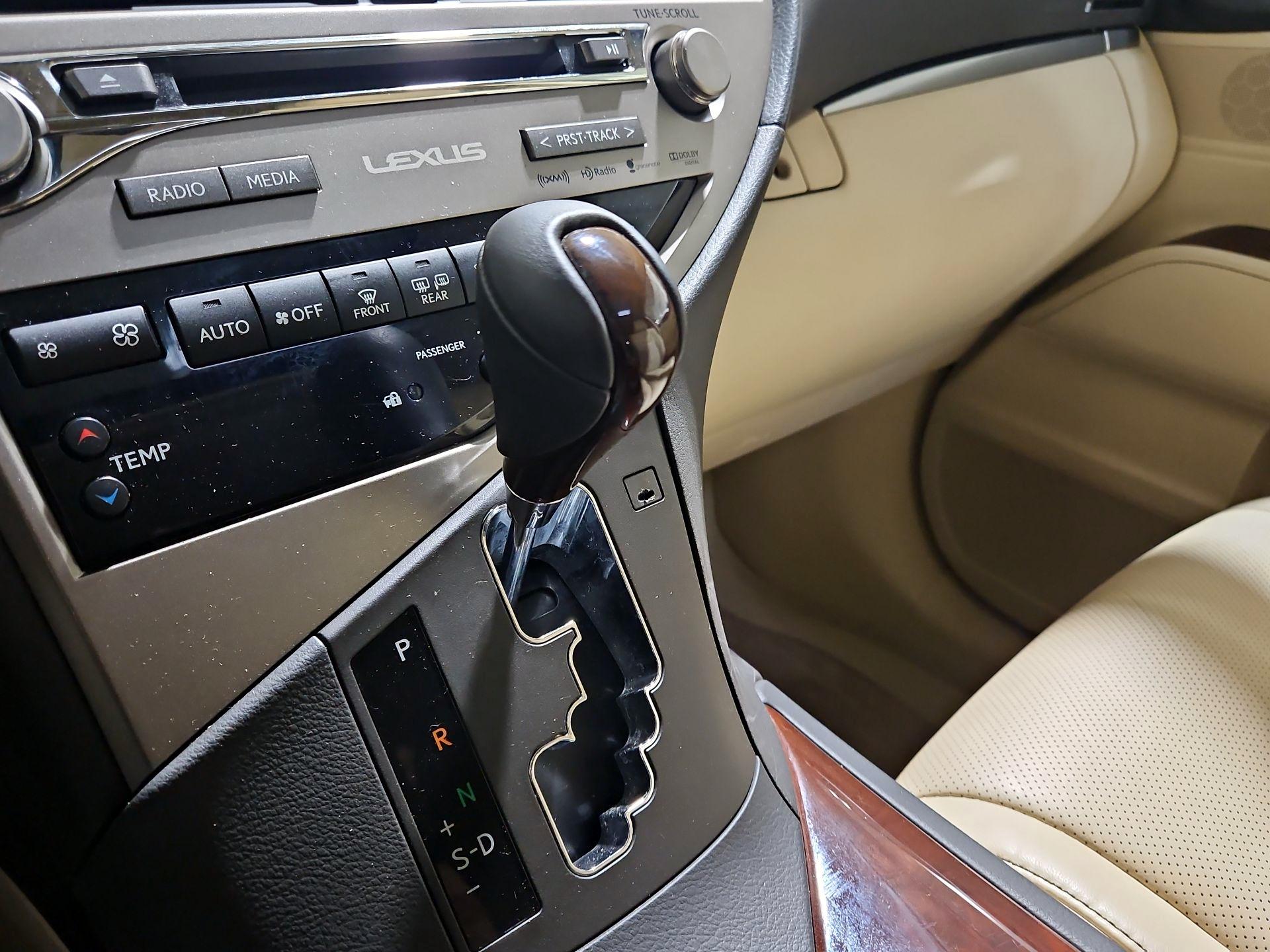 Thumbnail: 2015 Lexus RX - 17