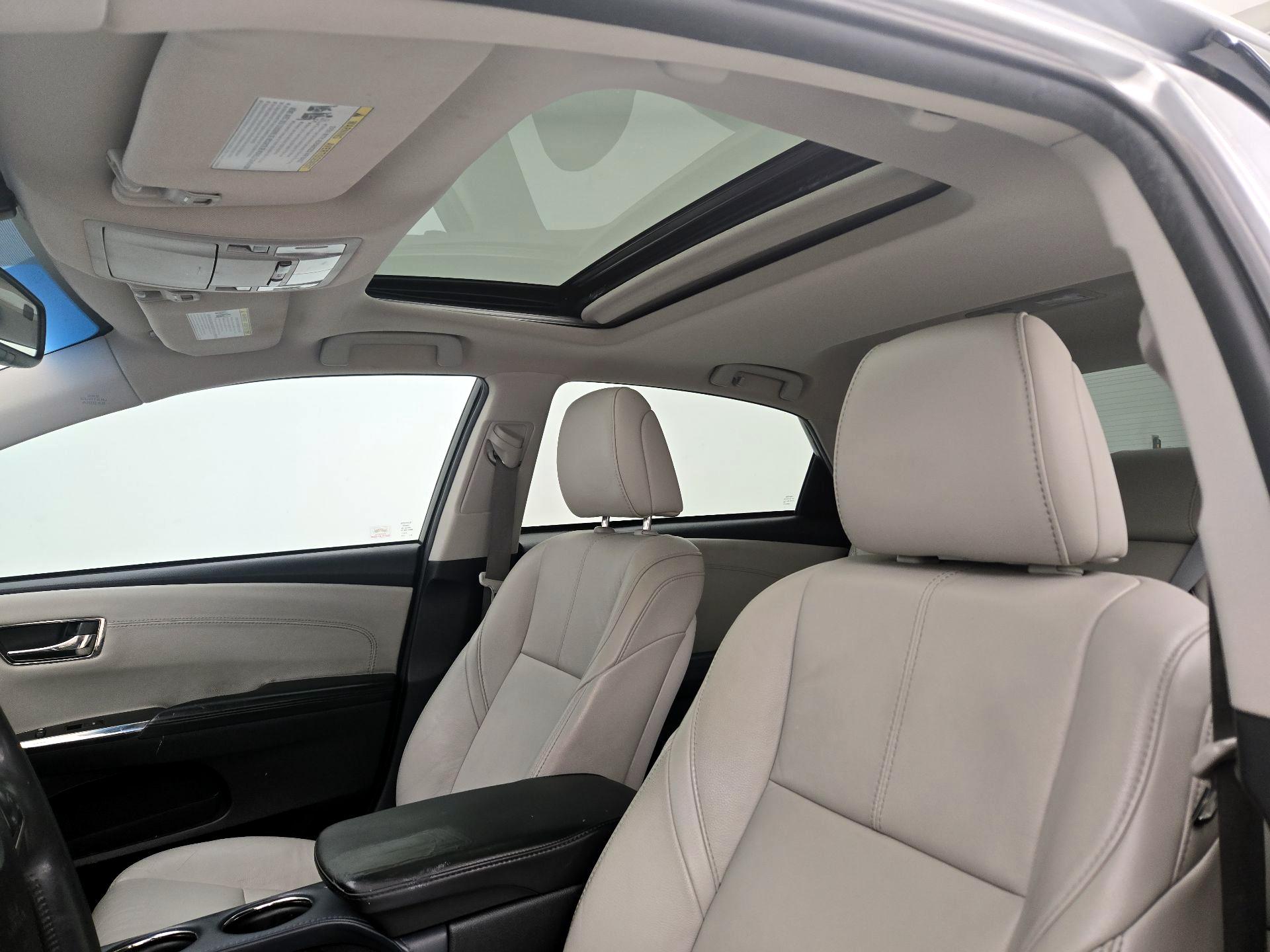 Thumbnail: 2015 Toyota Avalon - 19
