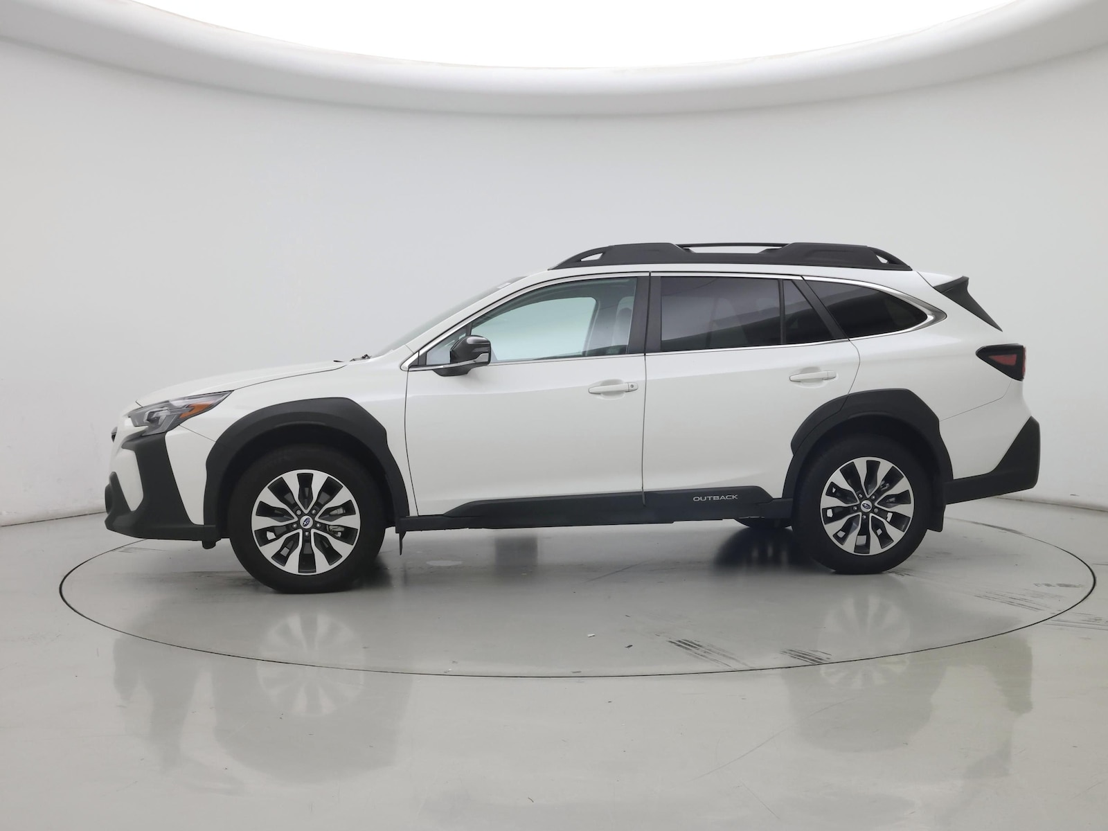 2025 Subaru Outback Limited - Photo 4