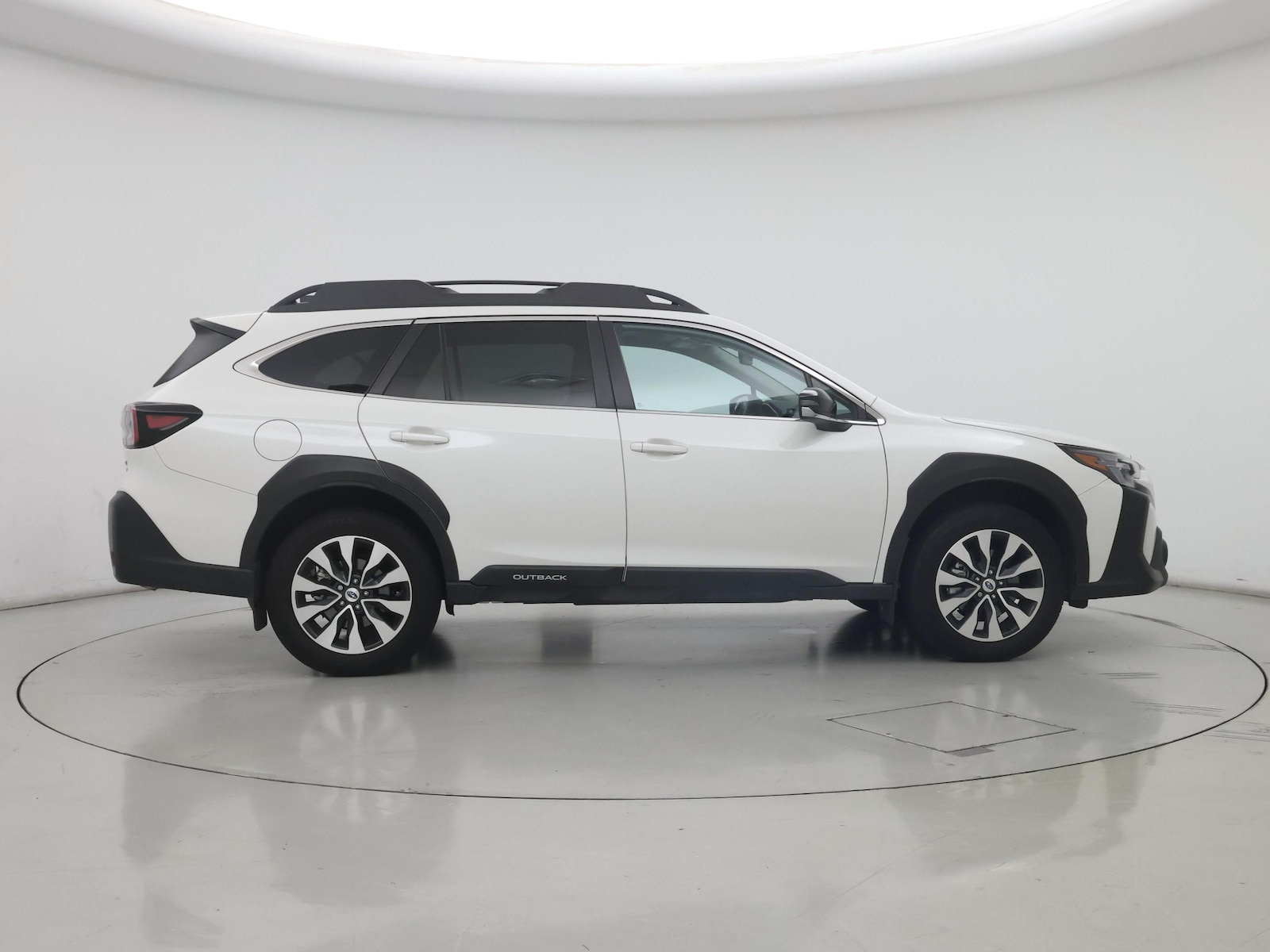 2025 Subaru Outback Limited - Photo 8