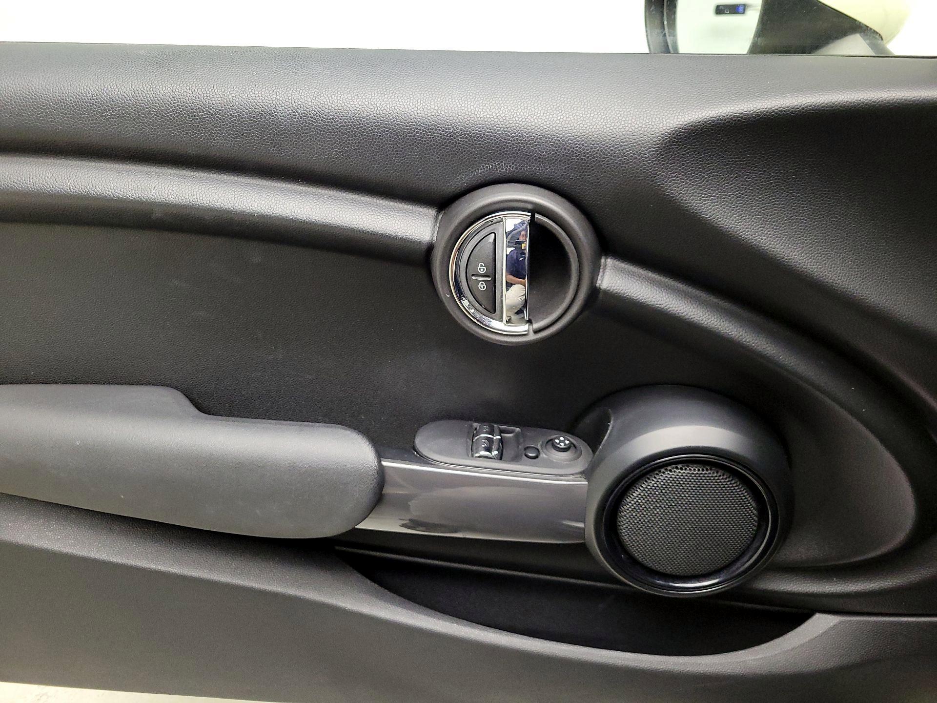 Thumbnail: 2018 MINI Cooper Hardtop - 12