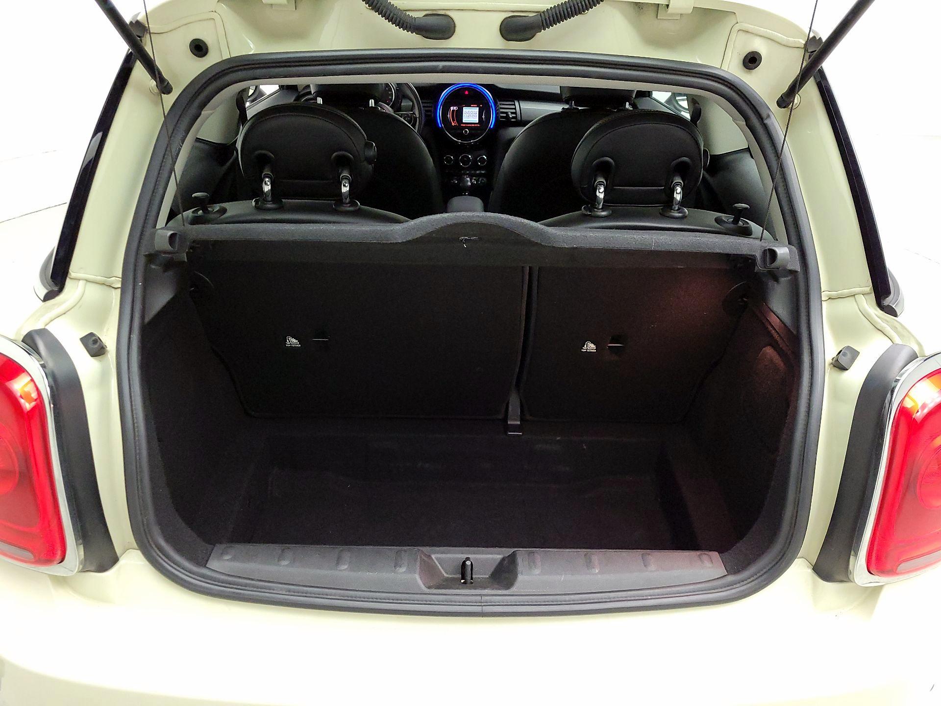 Thumbnail: 2018 MINI Cooper Hardtop - 20