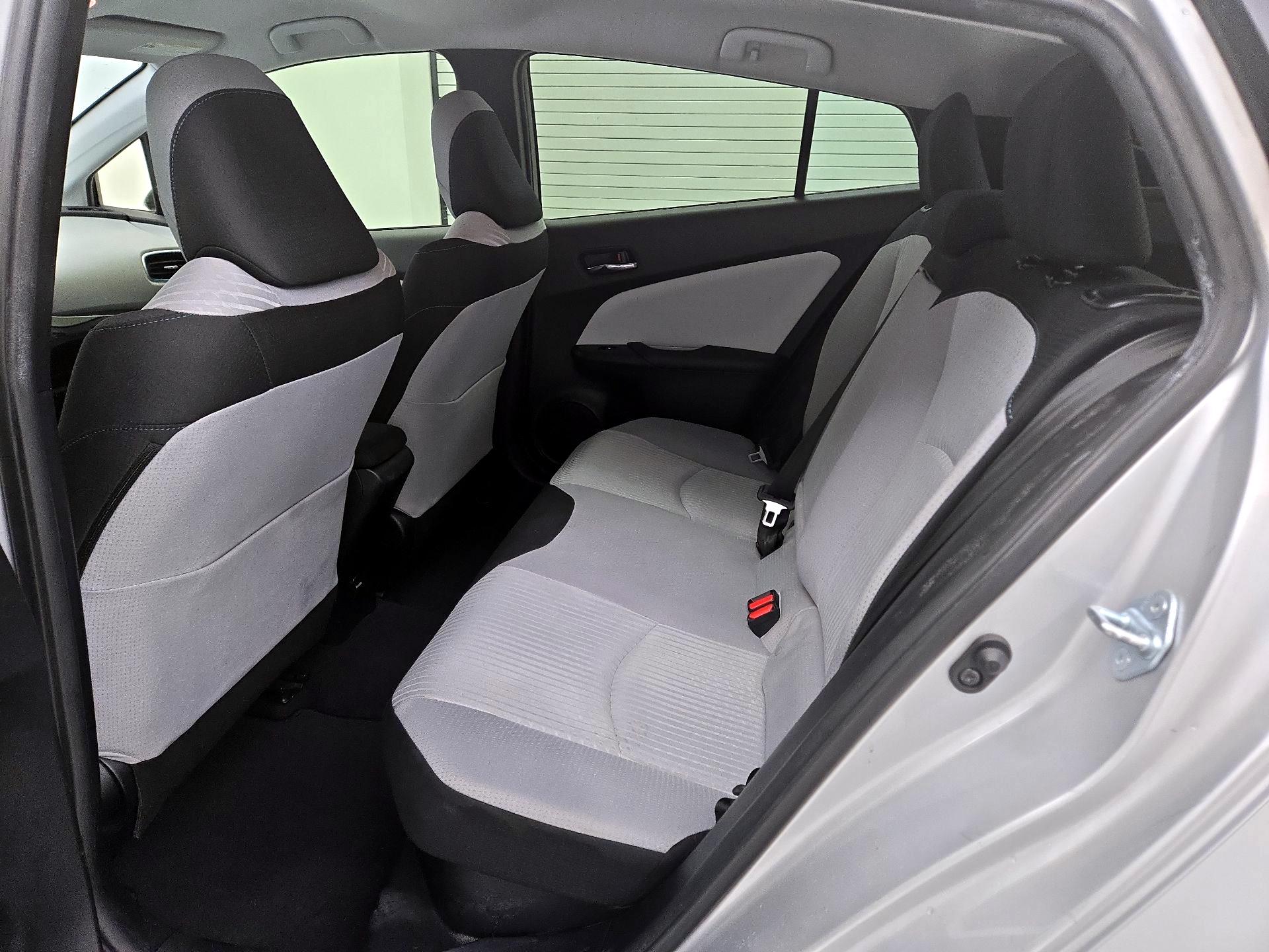 Thumbnail: 2016 Toyota Prius - 20