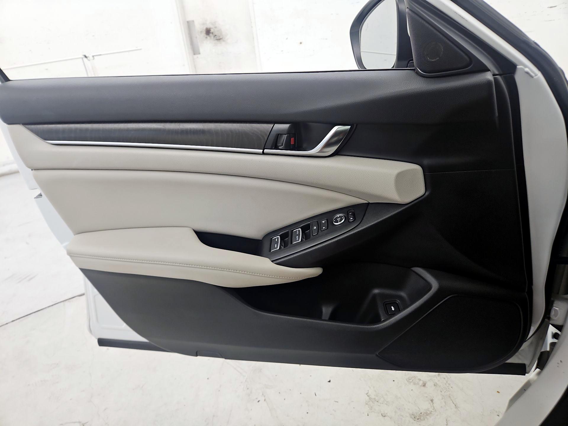 Thumbnail: 2020 Honda Accord - 12