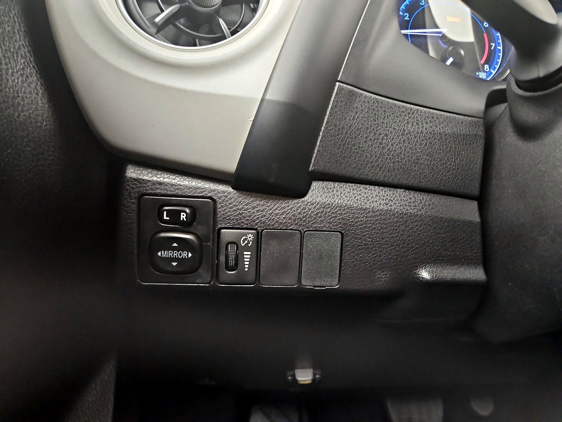 Thumbnail: 2019 Toyota Corolla - 13