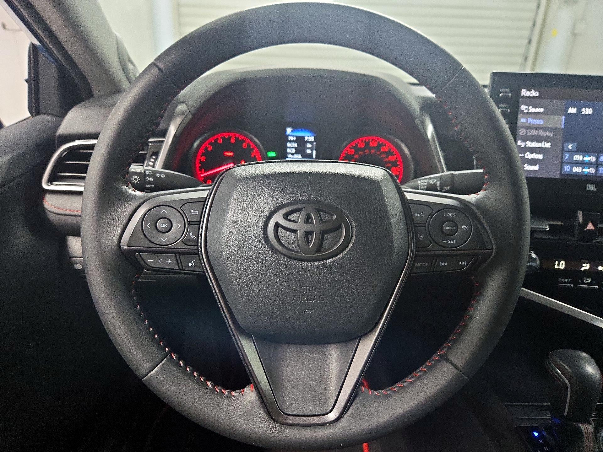 Thumbnail: 2022 Toyota Camry - 10