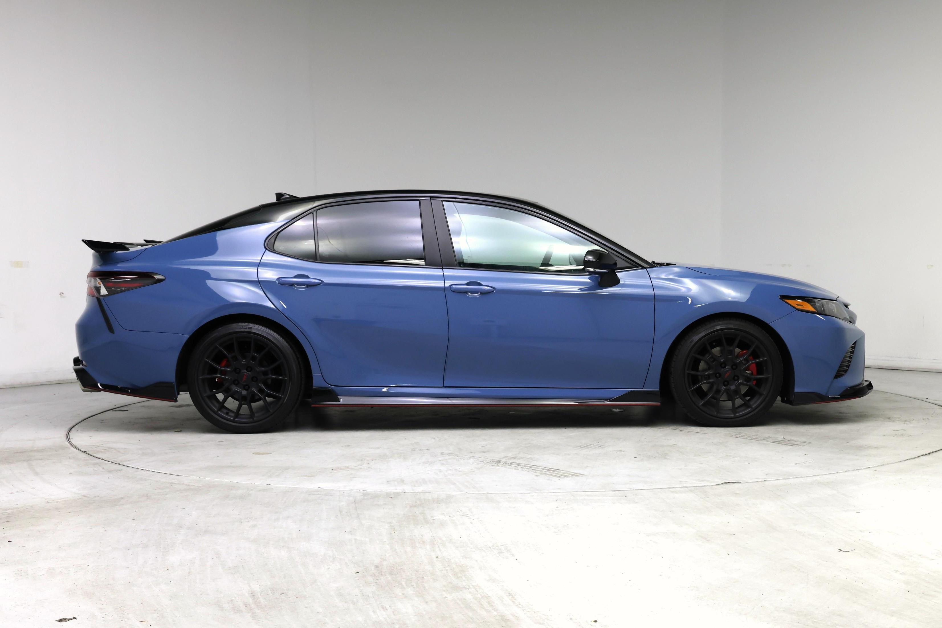 Thumbnail: 2022 Toyota Camry - 7