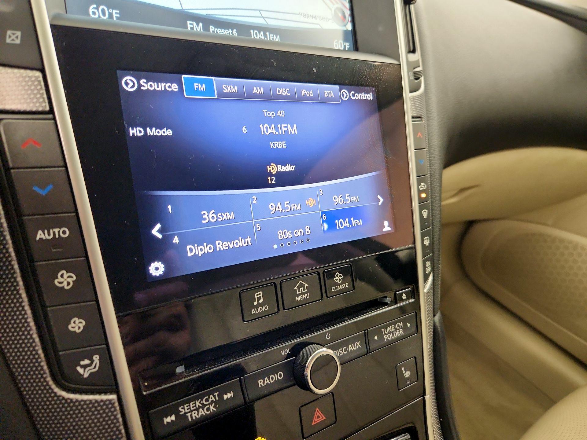 Thumbnail: 2014 INFINITI Q50 - 16
