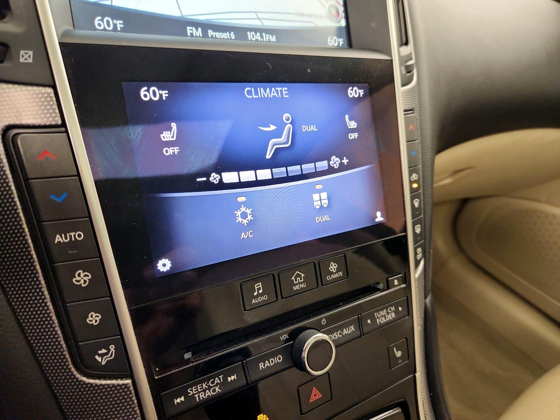 Thumbnail: 2014 INFINITI Q50 - 17