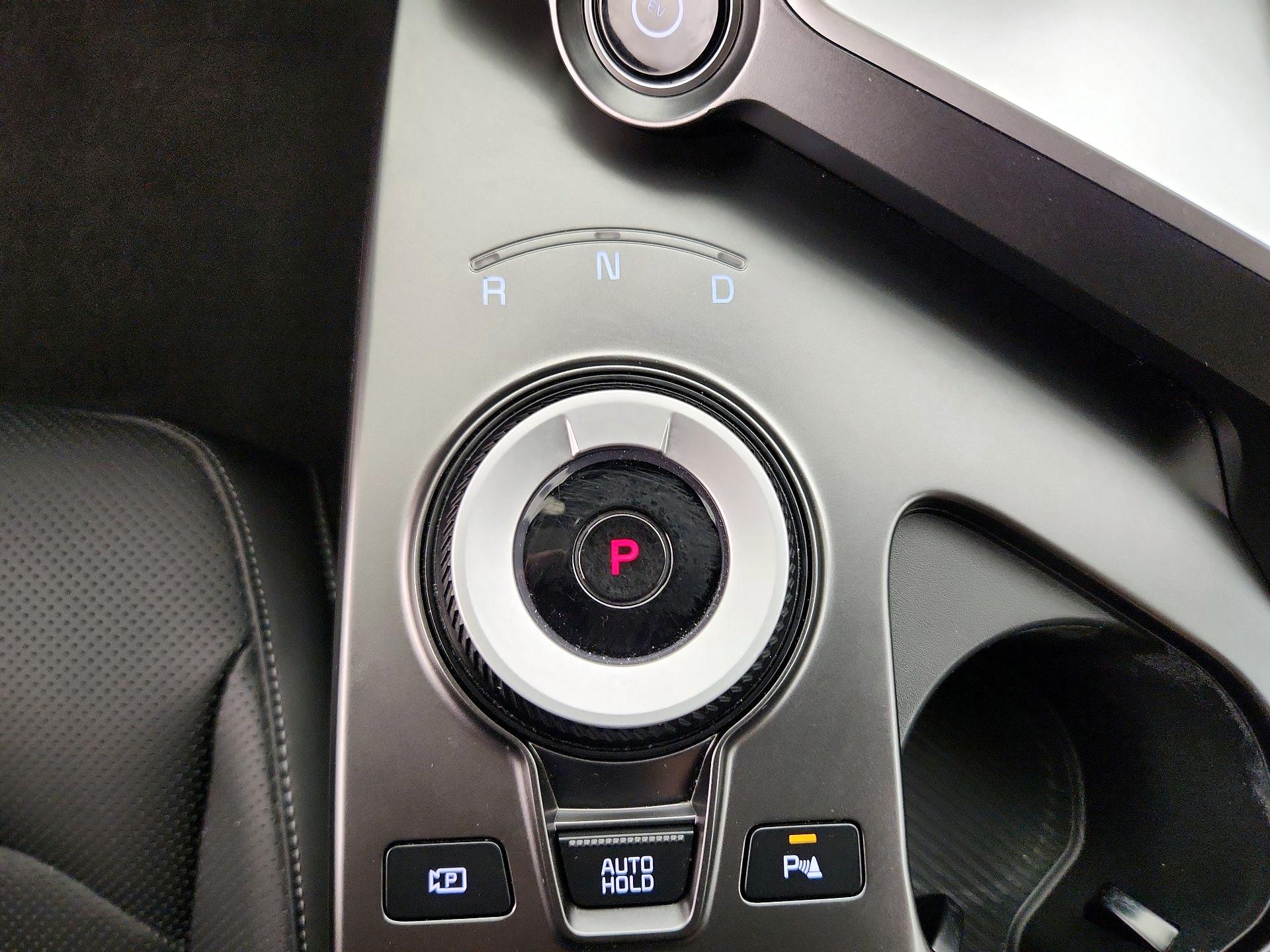 Thumbnail: 2023 Kia EV6 - 18