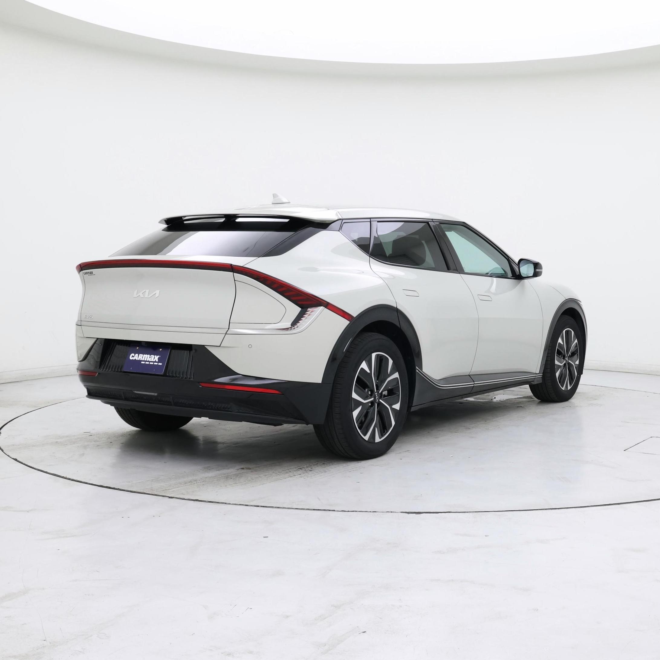 Thumbnail: 2023 Kia EV6 - 8