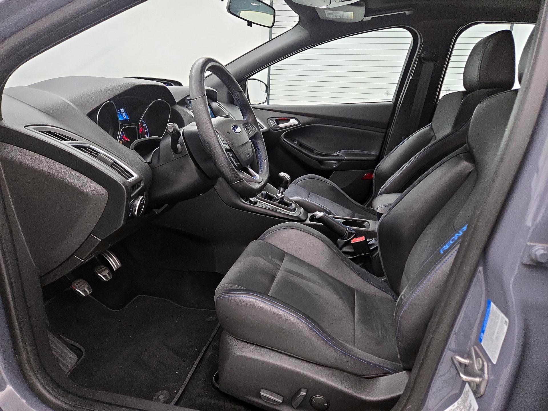 Thumbnail: 2017 Ford Focus - 11