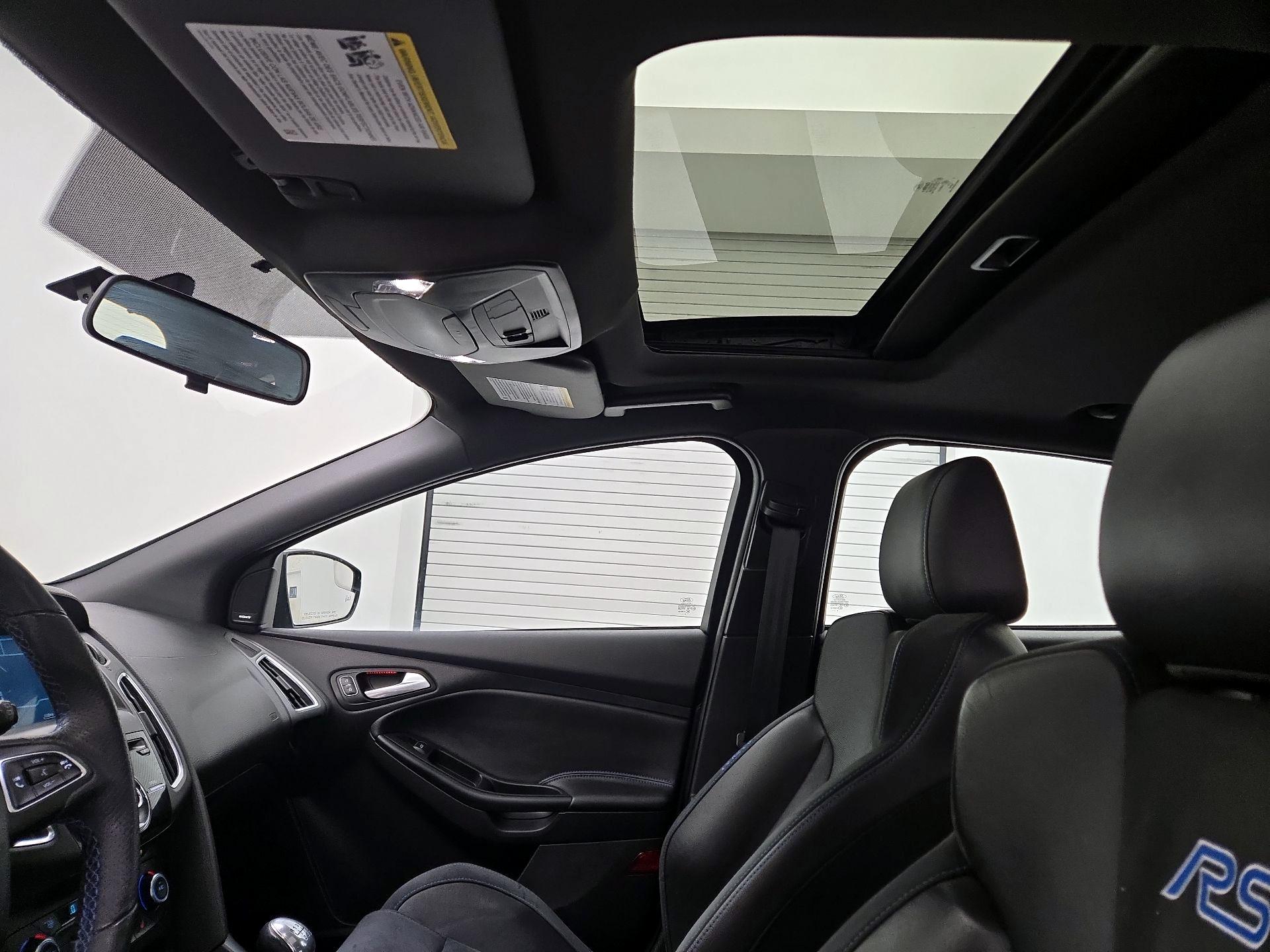 Thumbnail: 2017 Ford Focus - 19