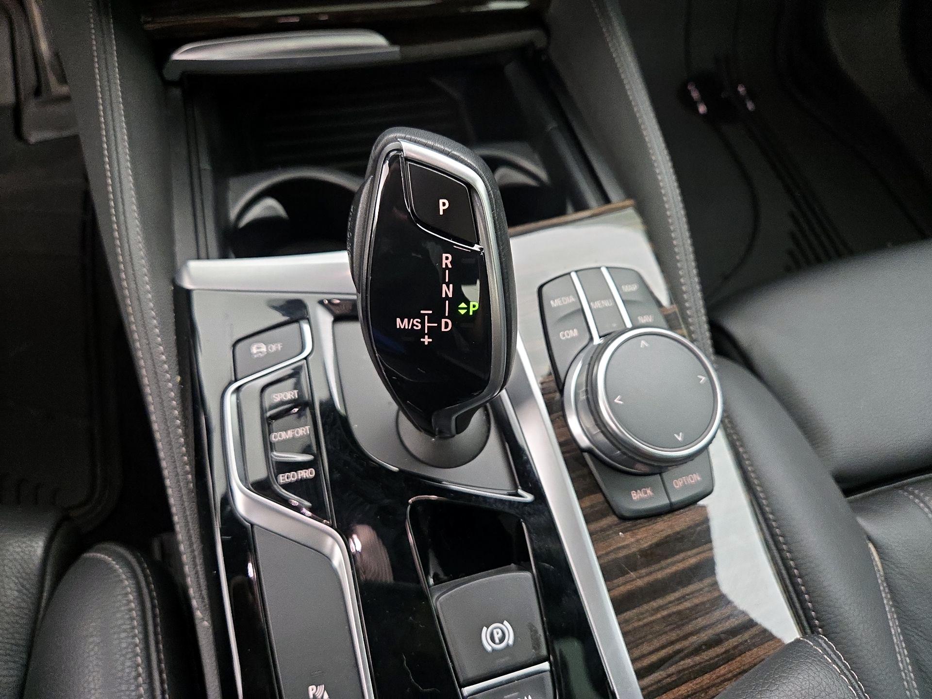 Thumbnail: 2018 BMW 5 Series - 18