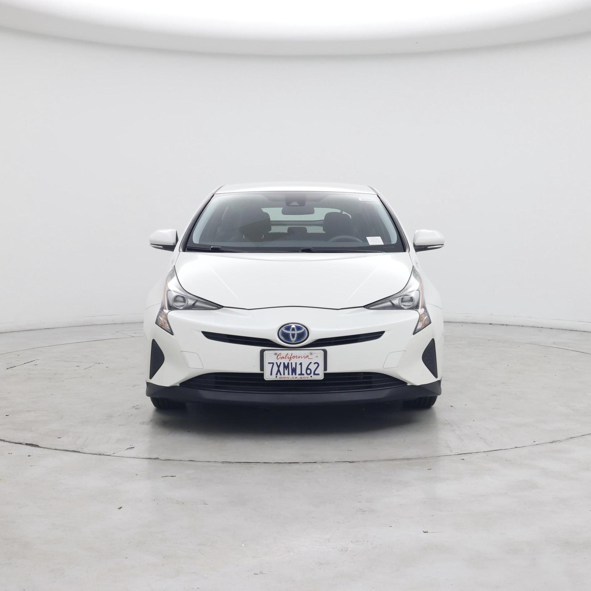 Thumbnail: 2017 Toyota Prius - 5