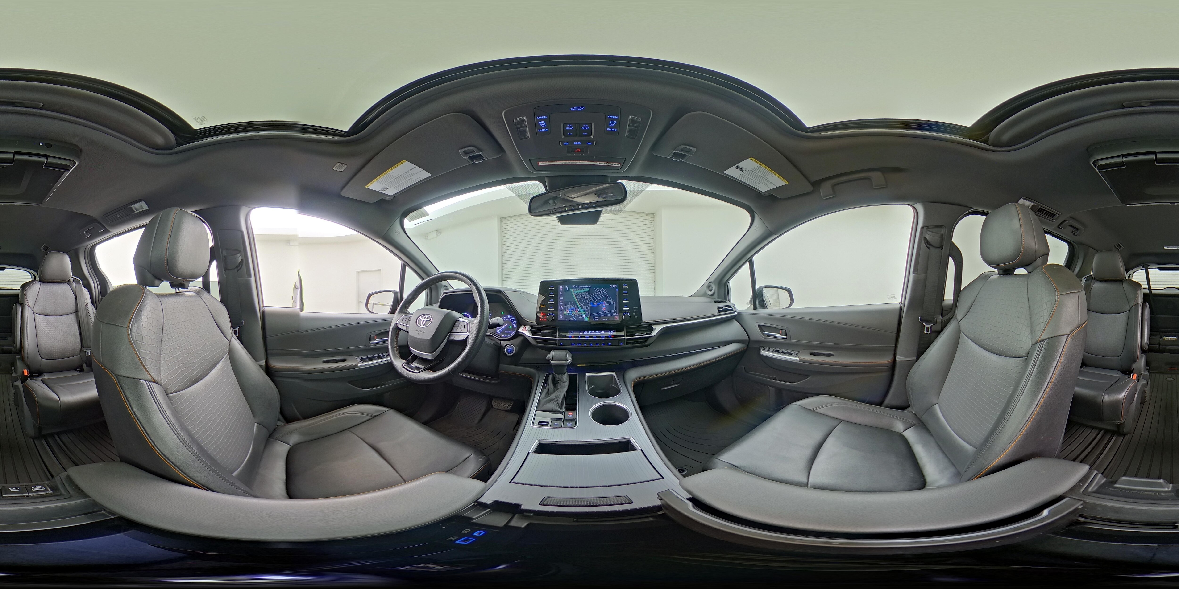 2021 Toyota Sienna XSE - Photo 28