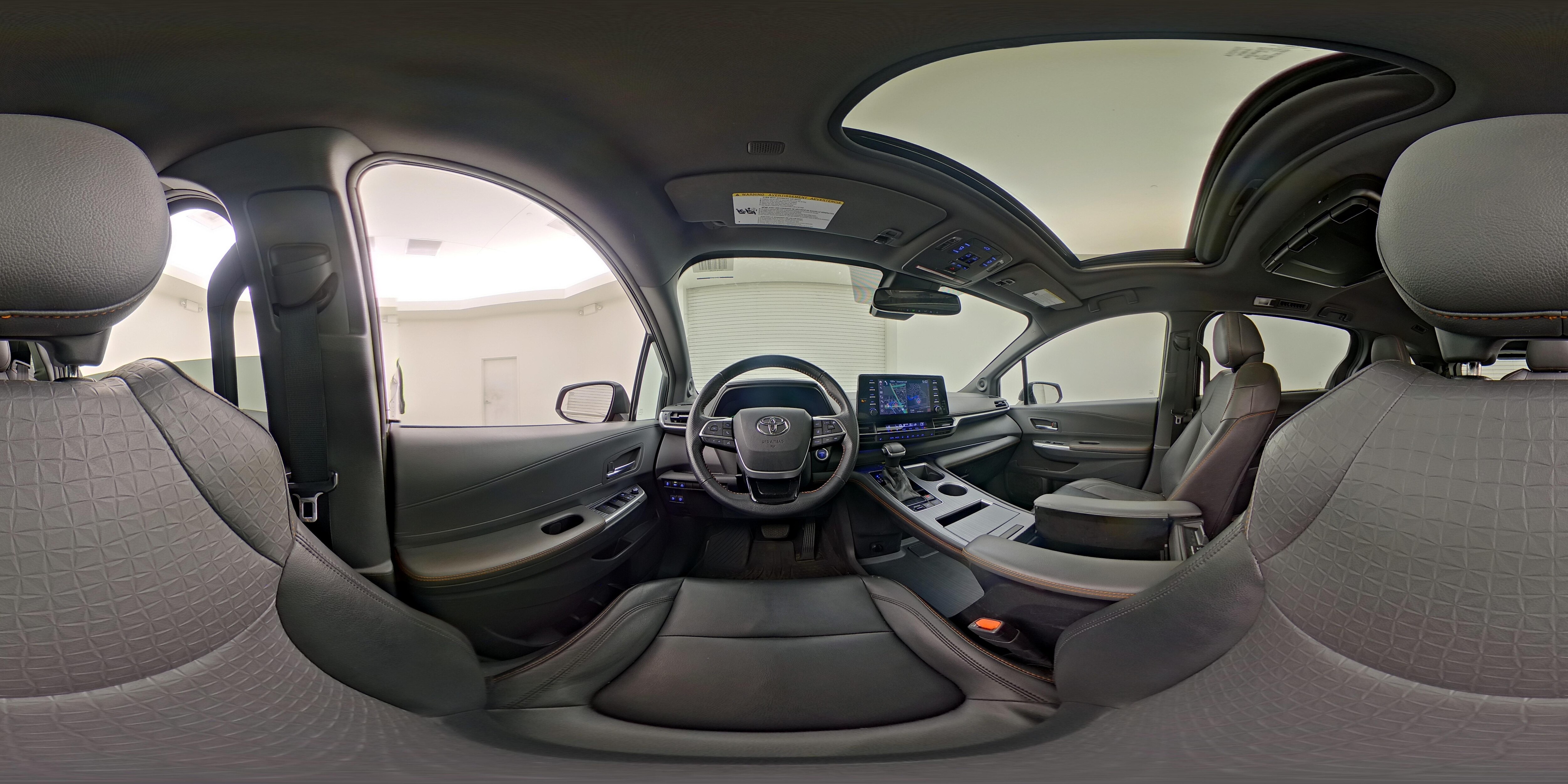 2021 Toyota Sienna XSE - Photo 30