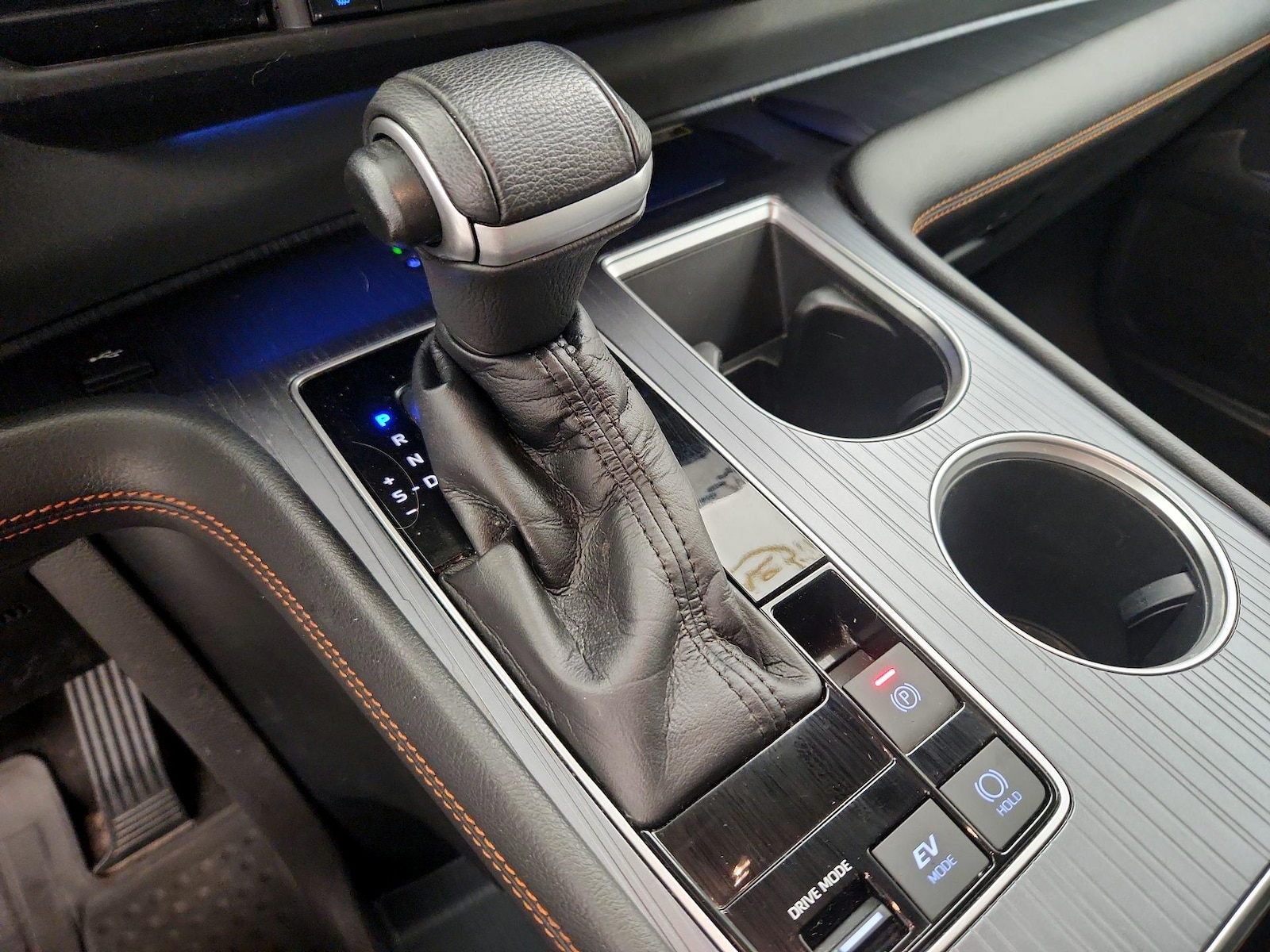 2021 Toyota Sienna XSE - Photo 19