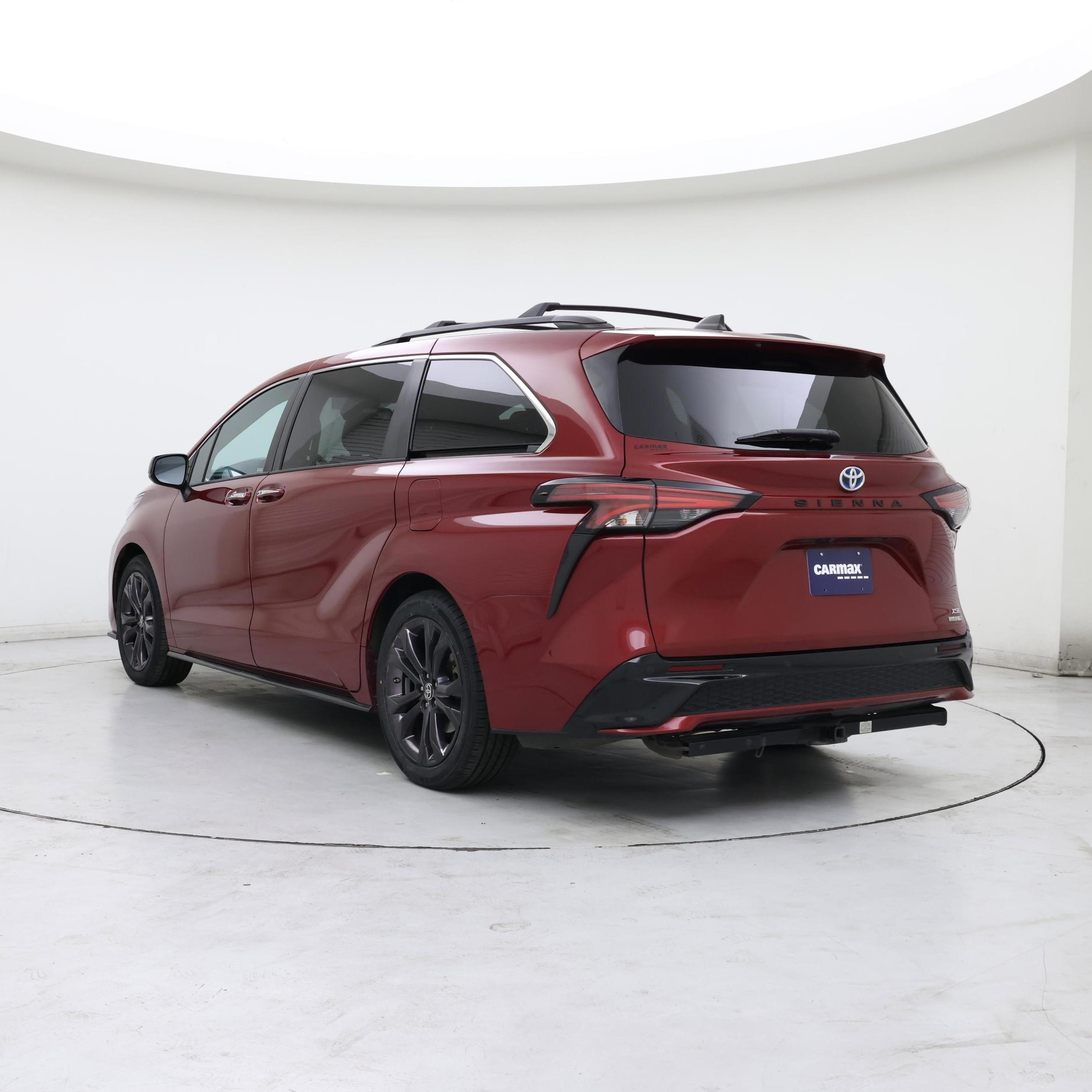 Thumbnail: 2021 Toyota Sienna - 2