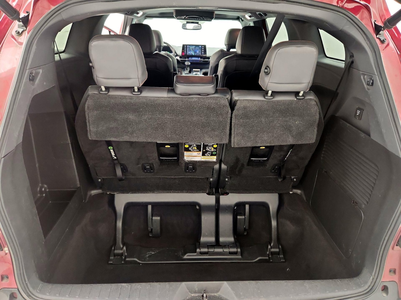 2021 Toyota Sienna XSE - Photo 24