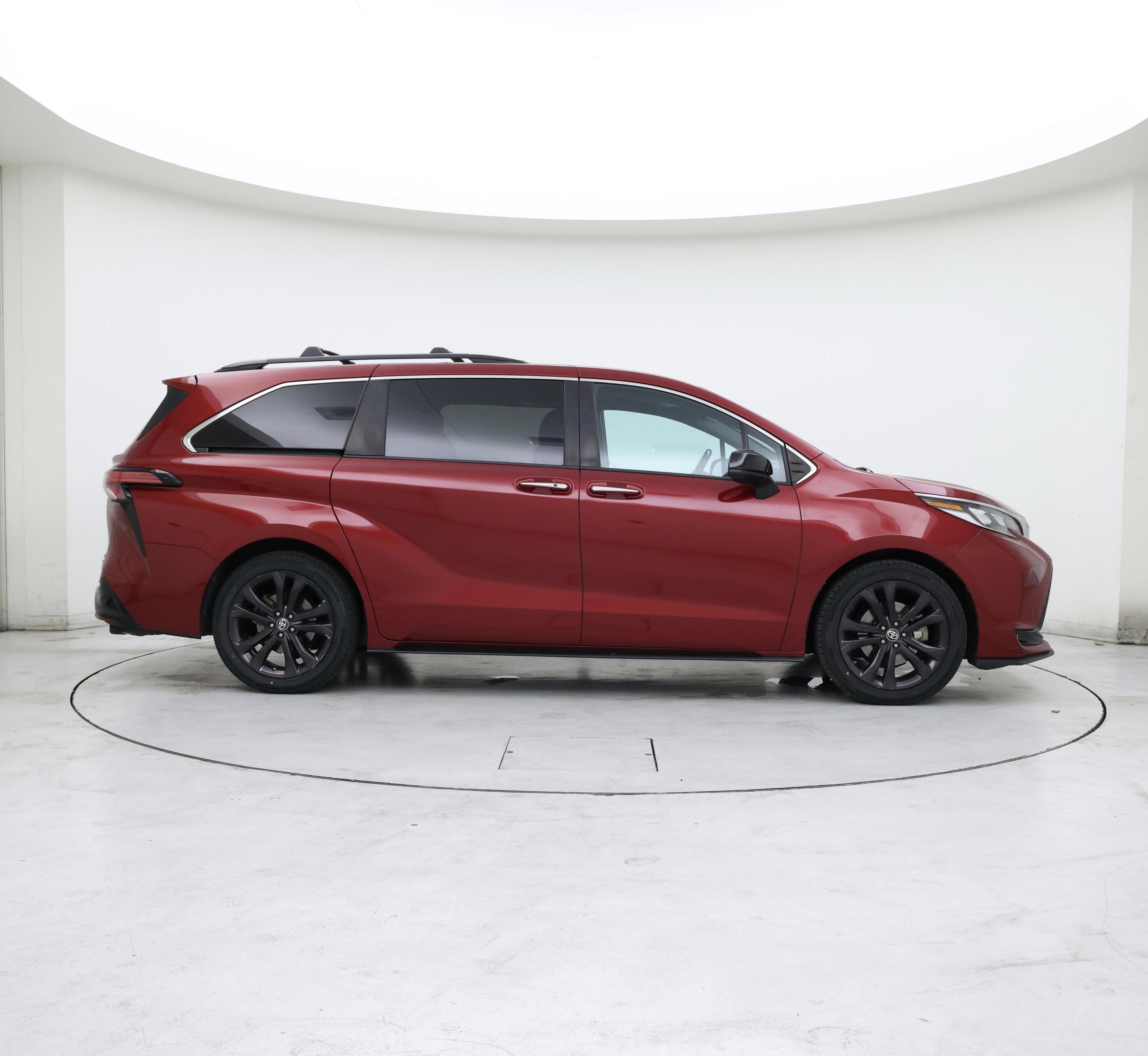 Thumbnail: 2021 Toyota Sienna - 7