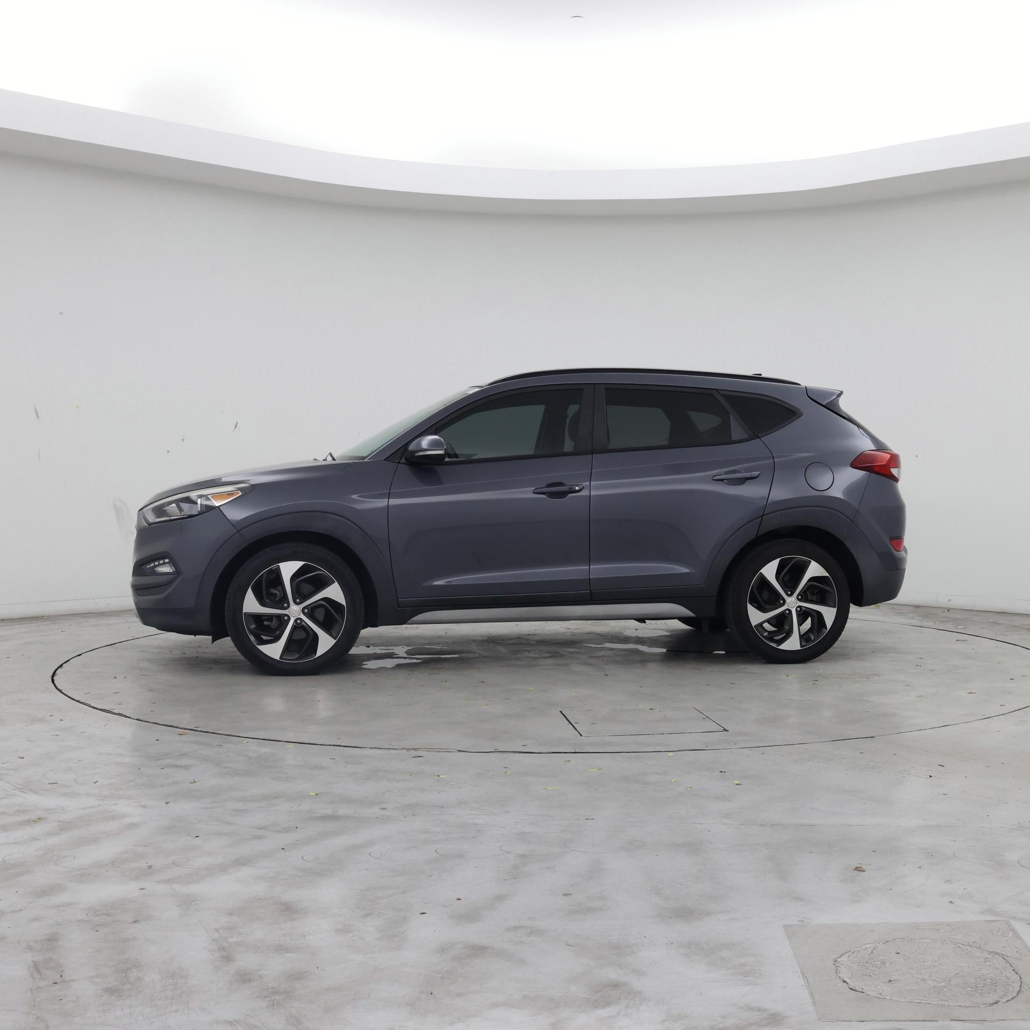 Thumbnail: 2018 Hyundai Tucson - 3