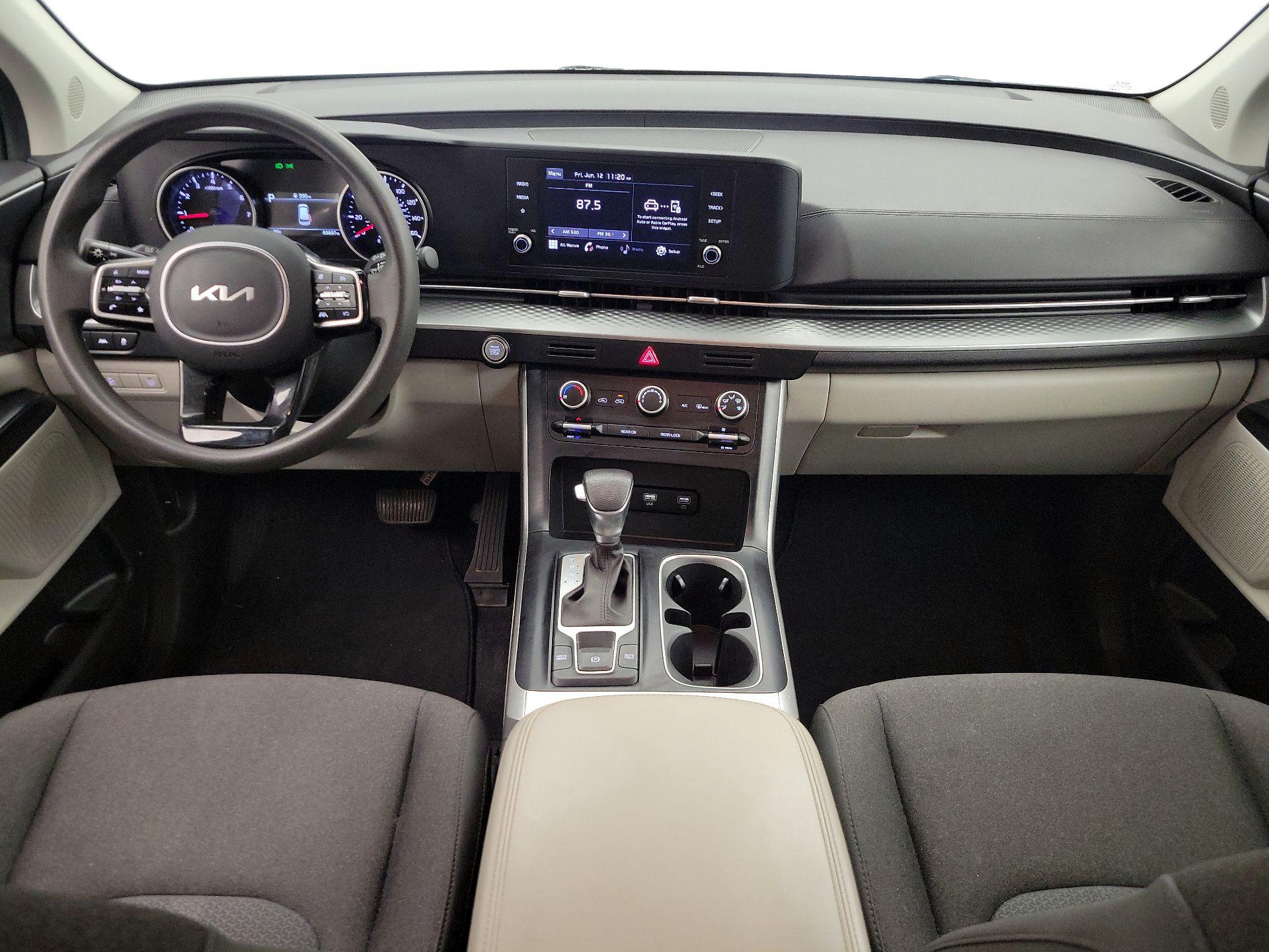 Thumbnail: 2022 Kia Carnival - 9