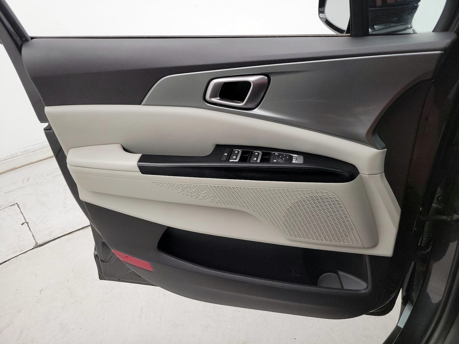 2022 Kia Carnival LX - Photo 13