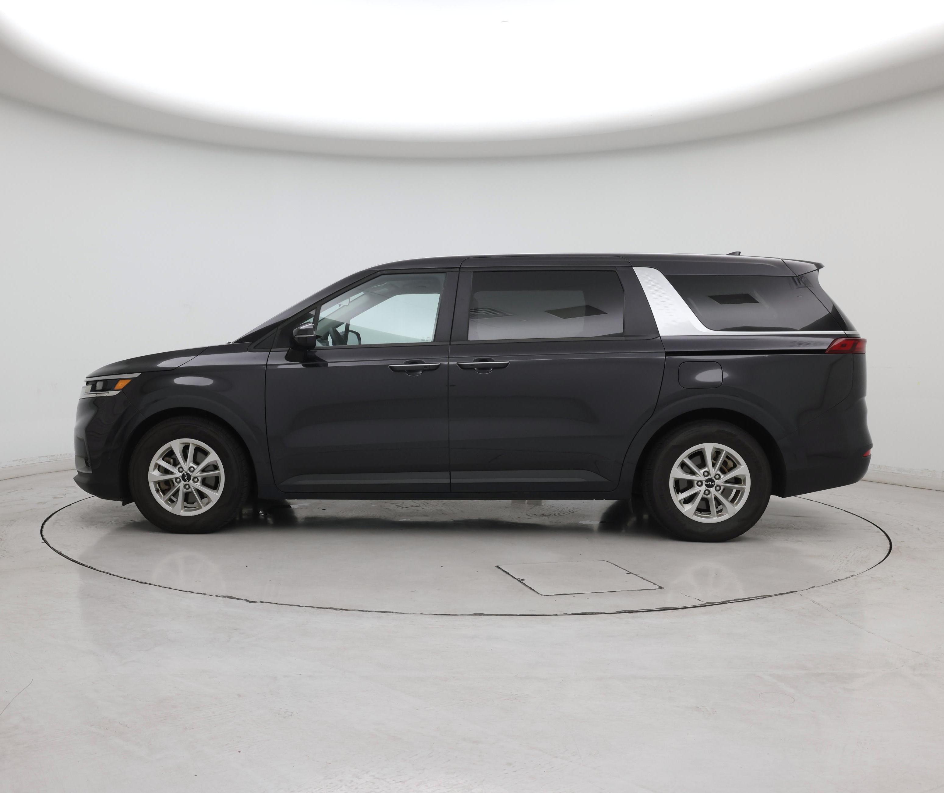 Thumbnail: 2022 Kia Carnival - 3