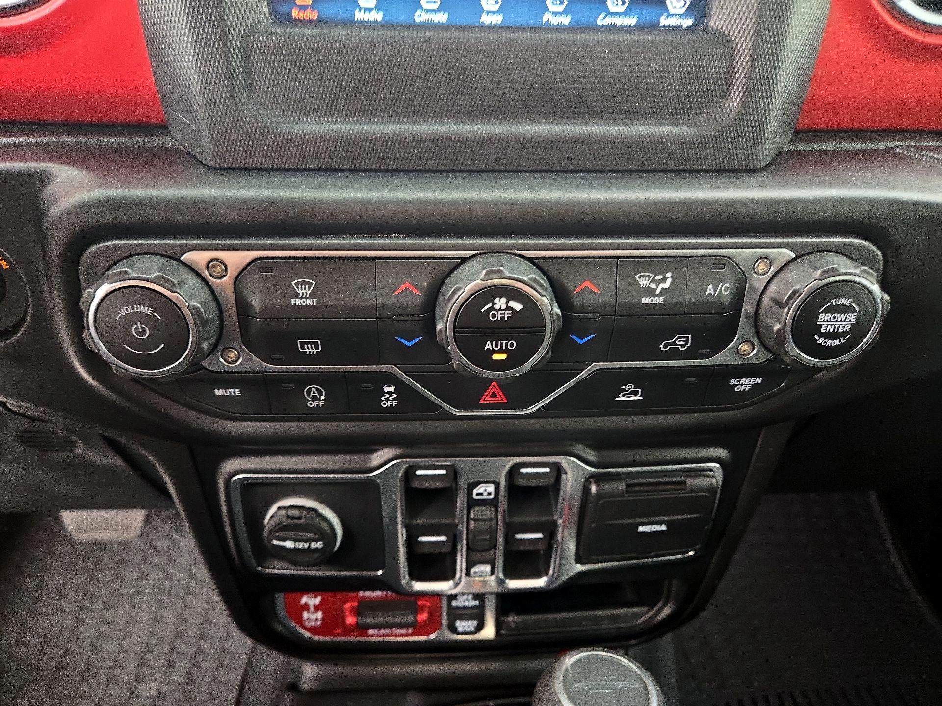 Thumbnail: 2020 Jeep Gladiator - 17