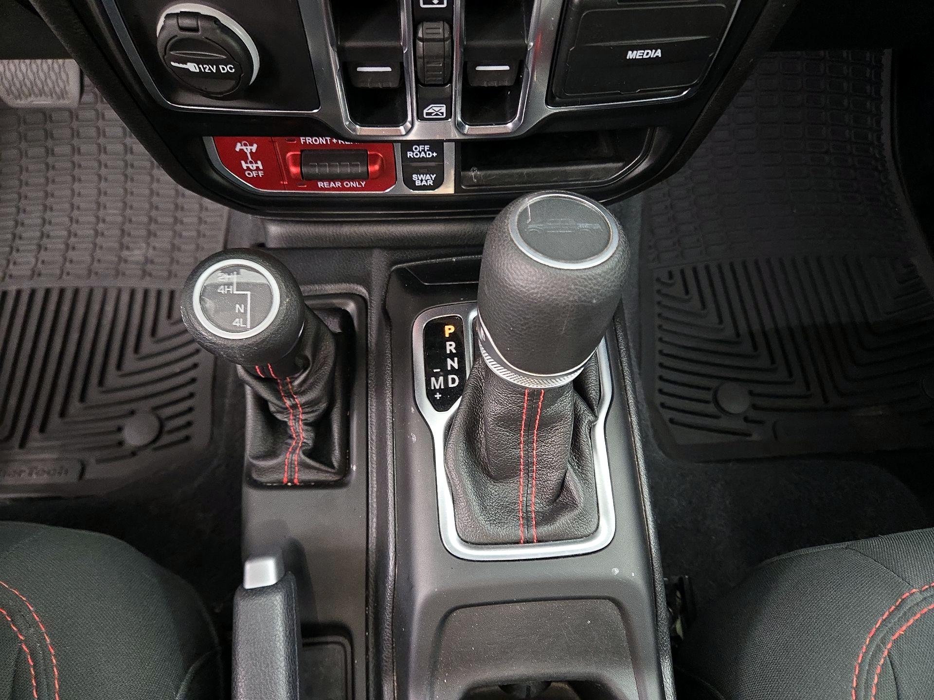 Thumbnail: 2020 Jeep Gladiator - 18