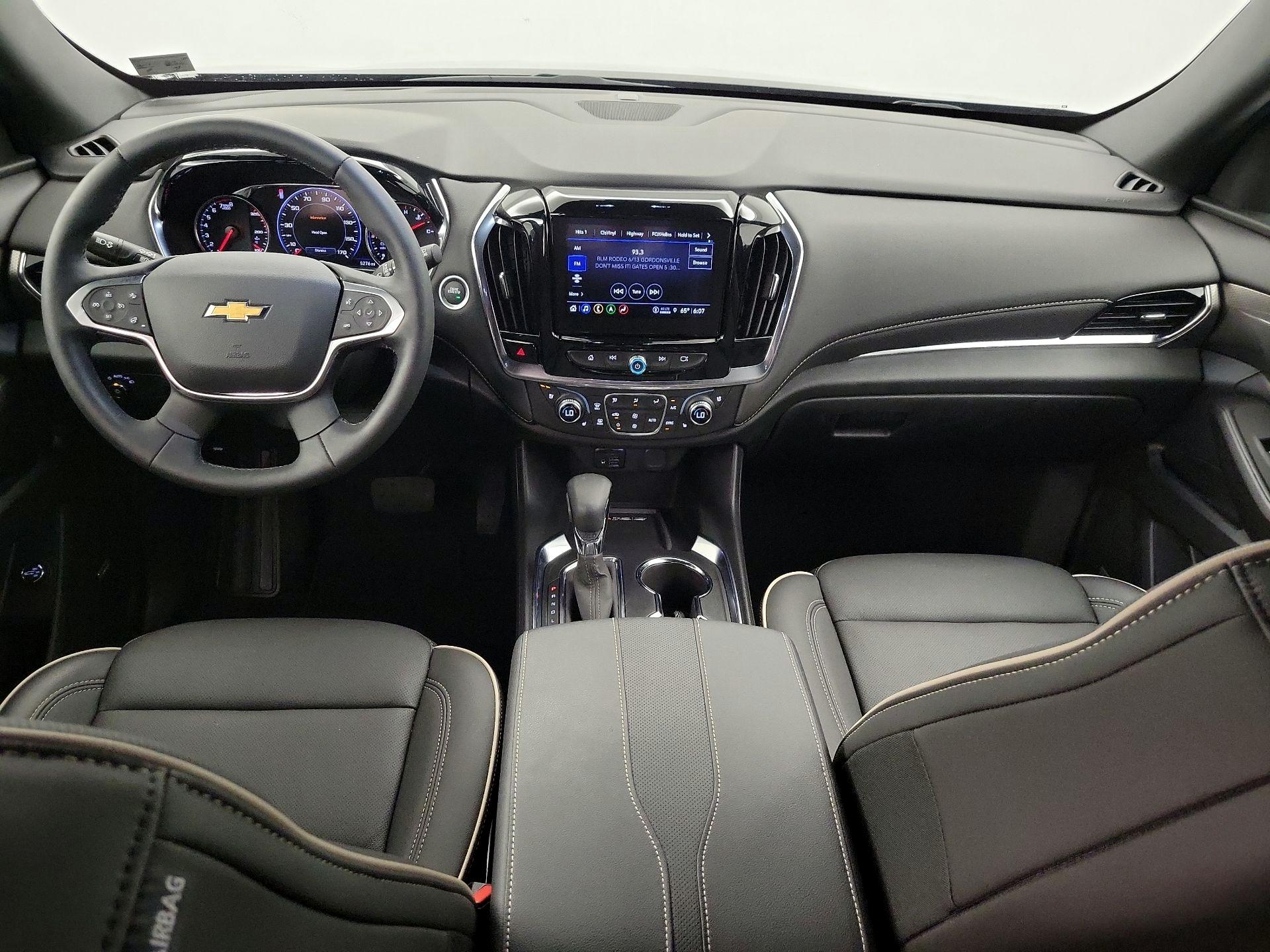 Thumbnail: 2023 Chevrolet Traverse - 9
