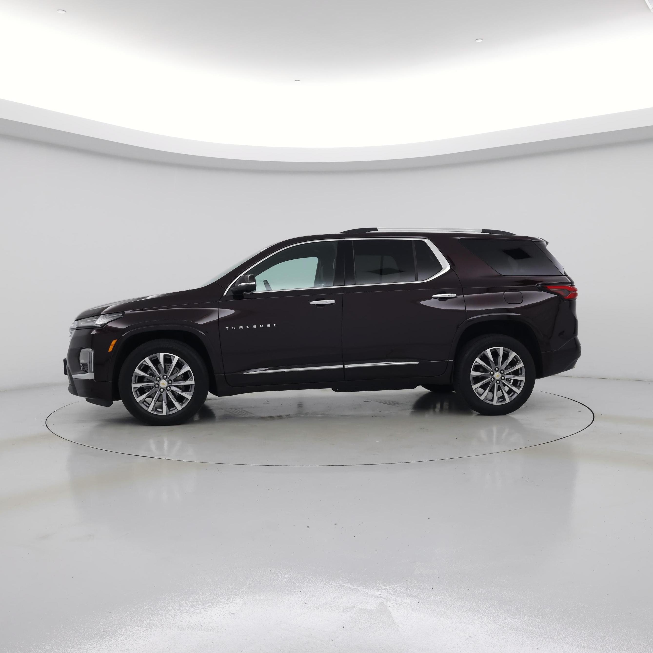 Thumbnail: 2023 Chevrolet Traverse - 3